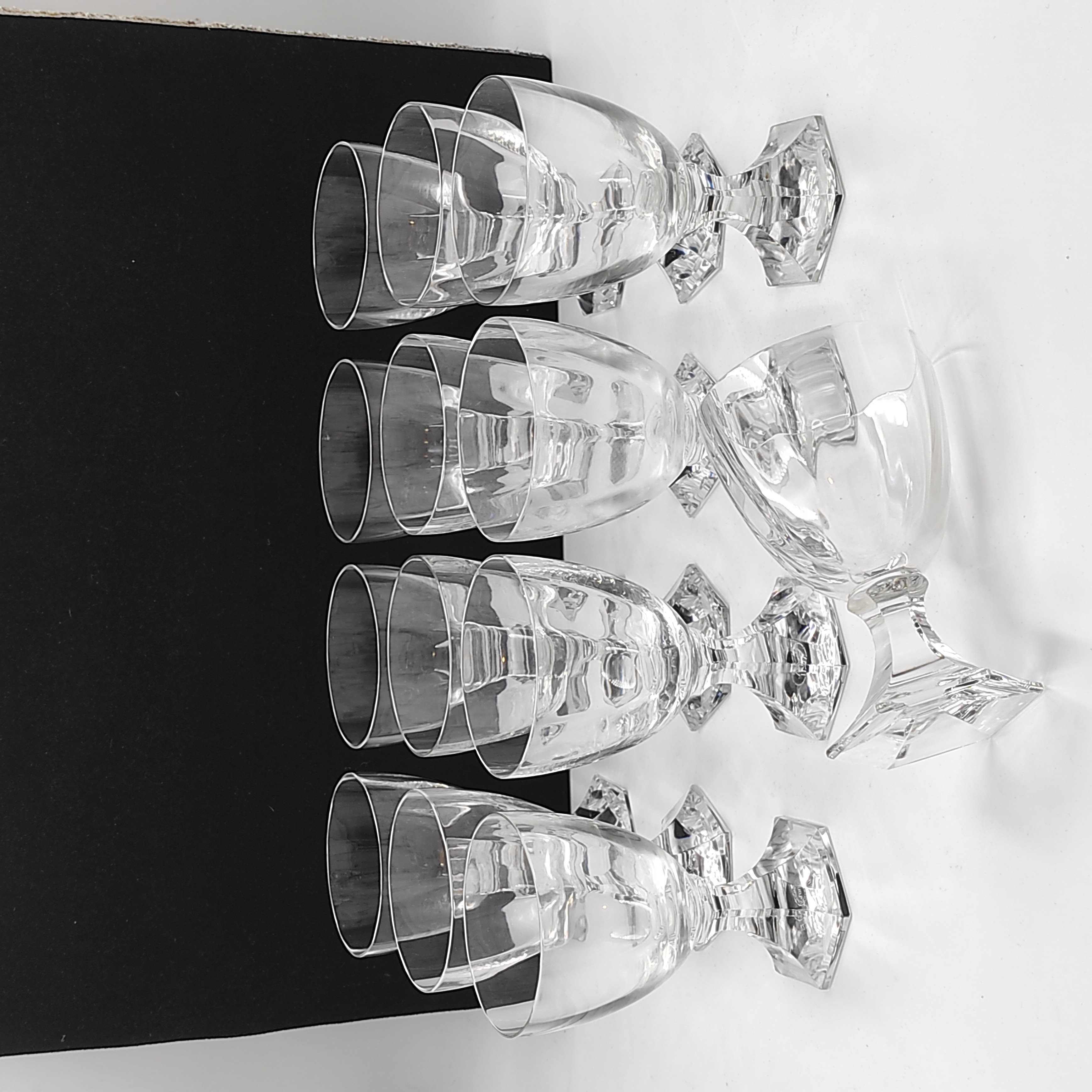 SAINT LOUIS SAINT CLOUD 13 VERRES A VIN EN CRISTAL + BOITE