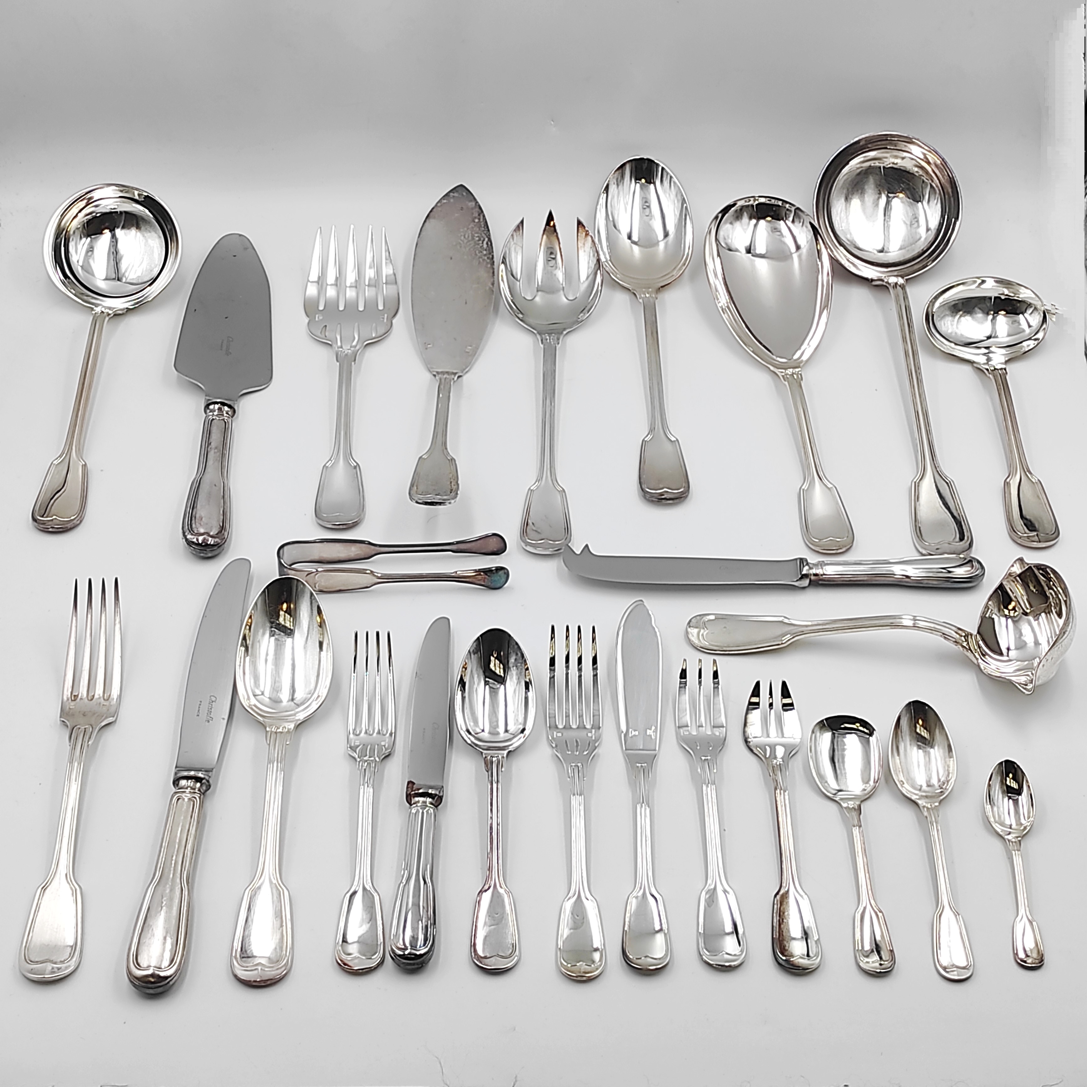 CHRISTOFLE FILET CHINON MENAGERE 12 PERSONNES 167 PIECES EN METAL ARGENTE