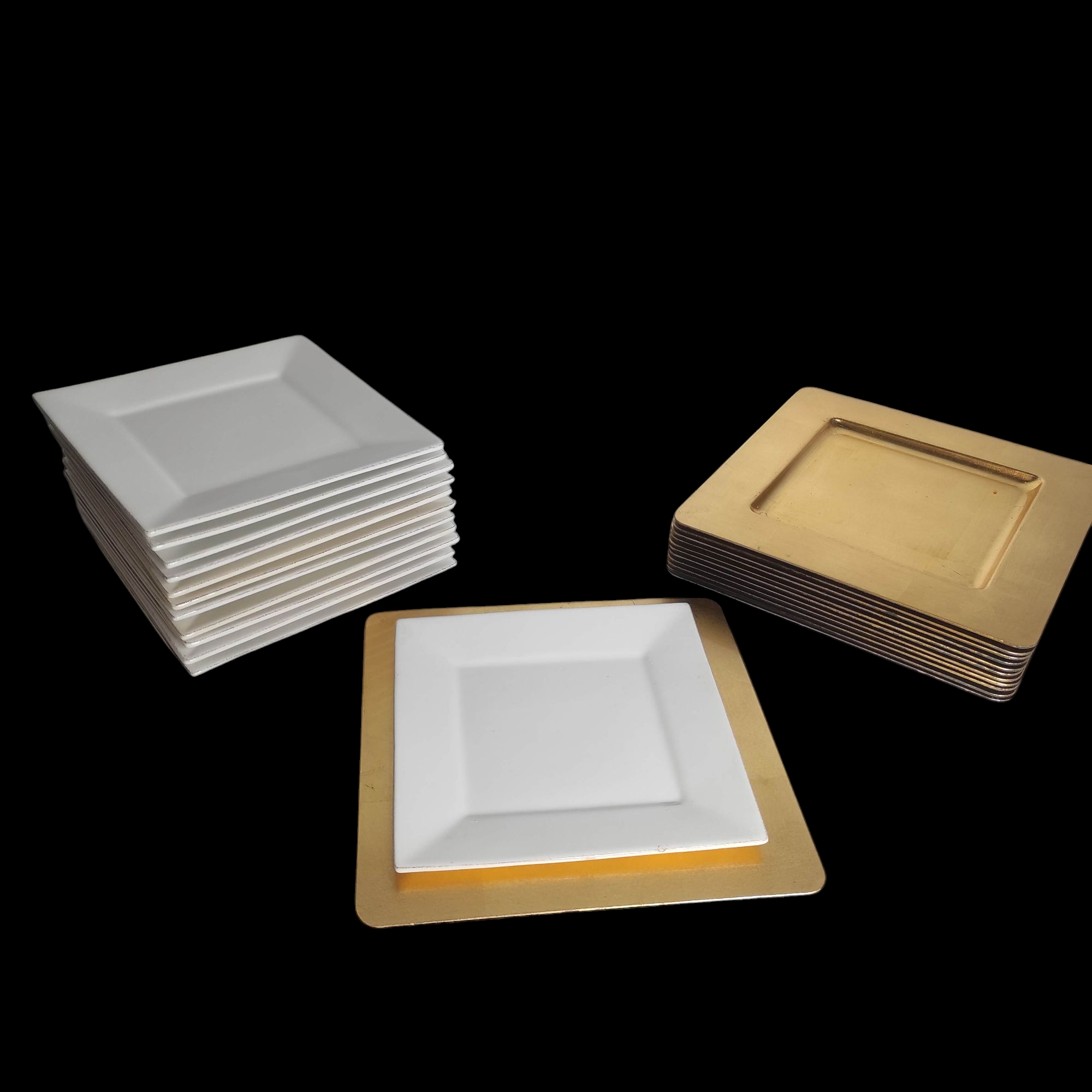 12 ASSIETTES DE PRESENTATION DOREES + 12 GRANDES ASSIETTES COULEUR CREME