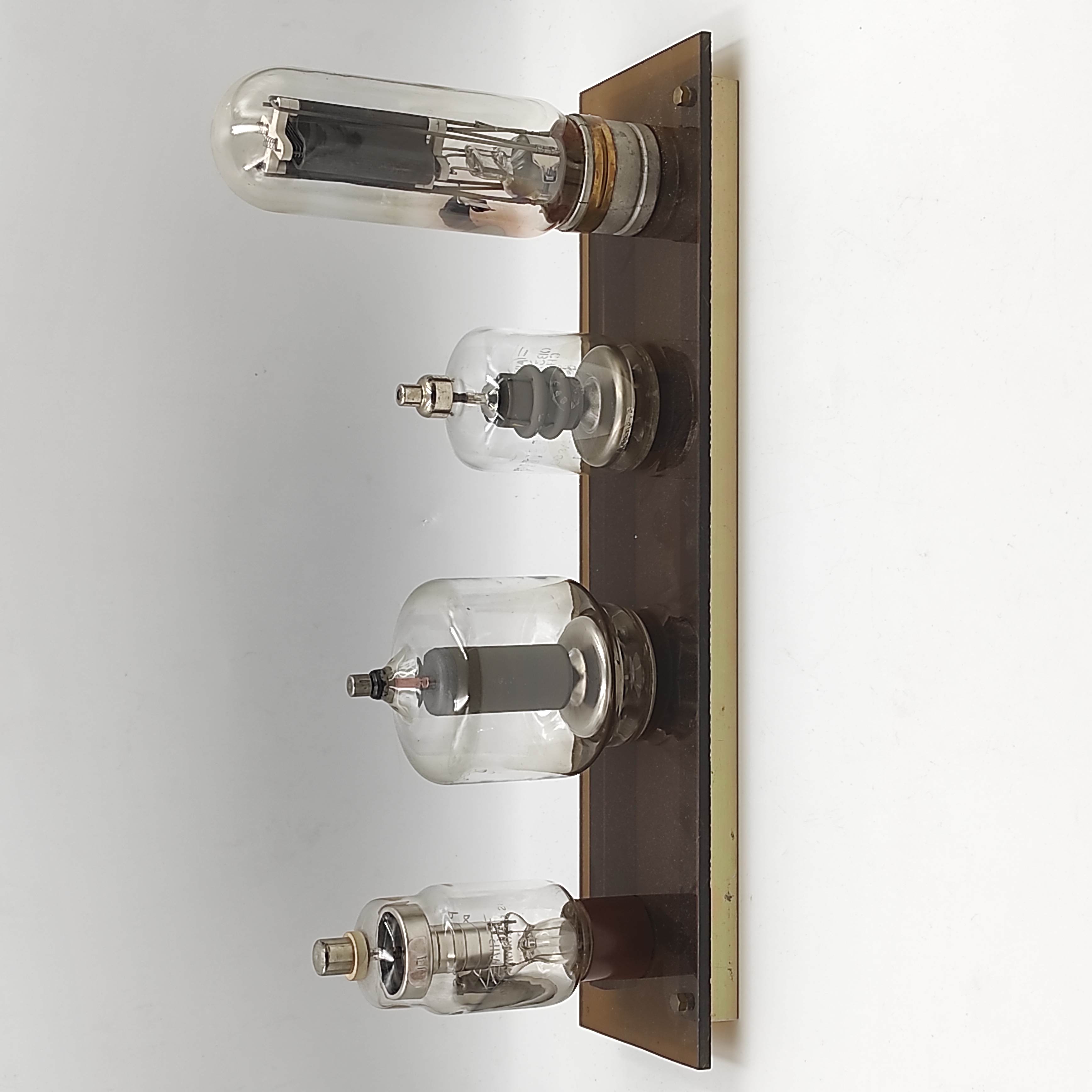 SERIE DE 4 TUBES AUDIO OU AMPLI RADIO 