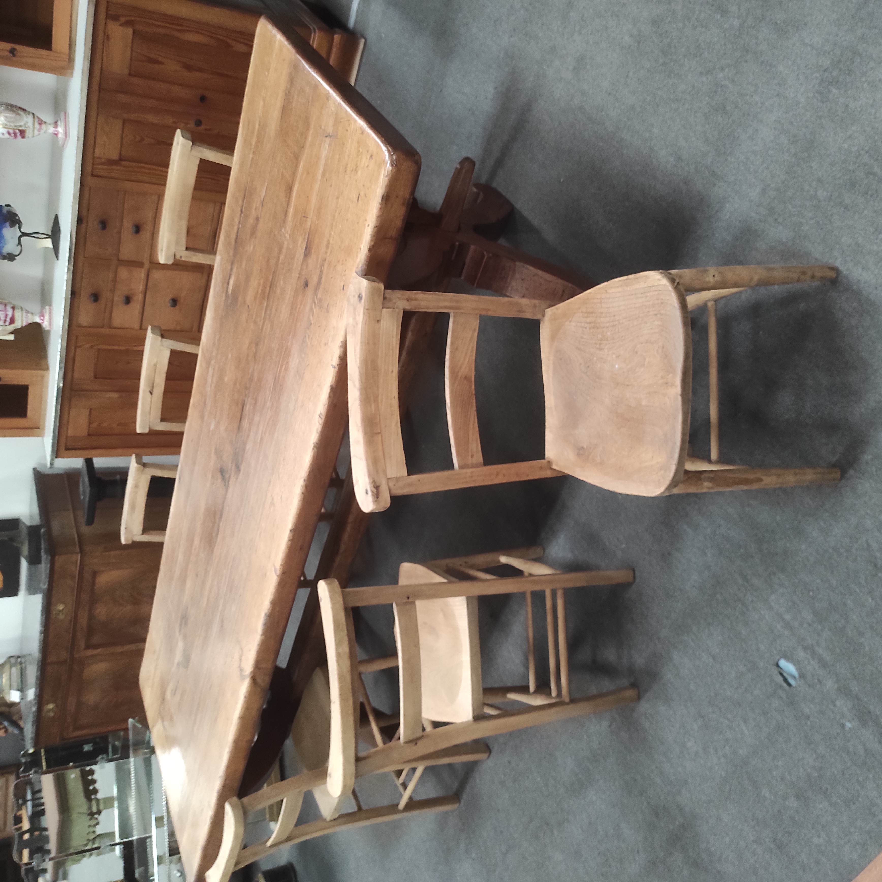 6 CHAISES D EGLISE ANGLAISE ASSISE INCURVEE