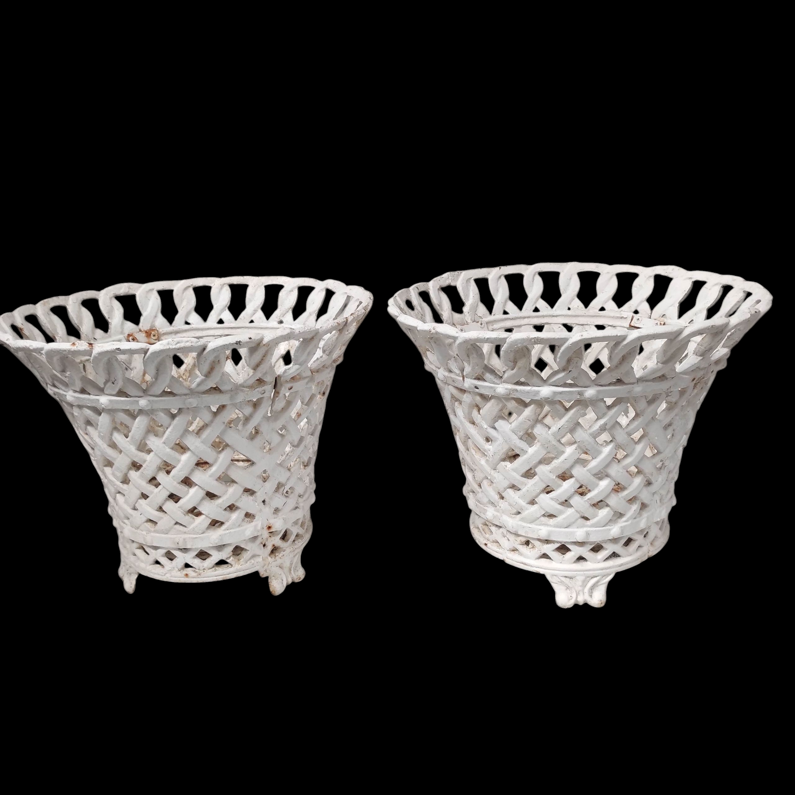 PAIRE DE CACHE-POT ANCIENS EN FONTE 