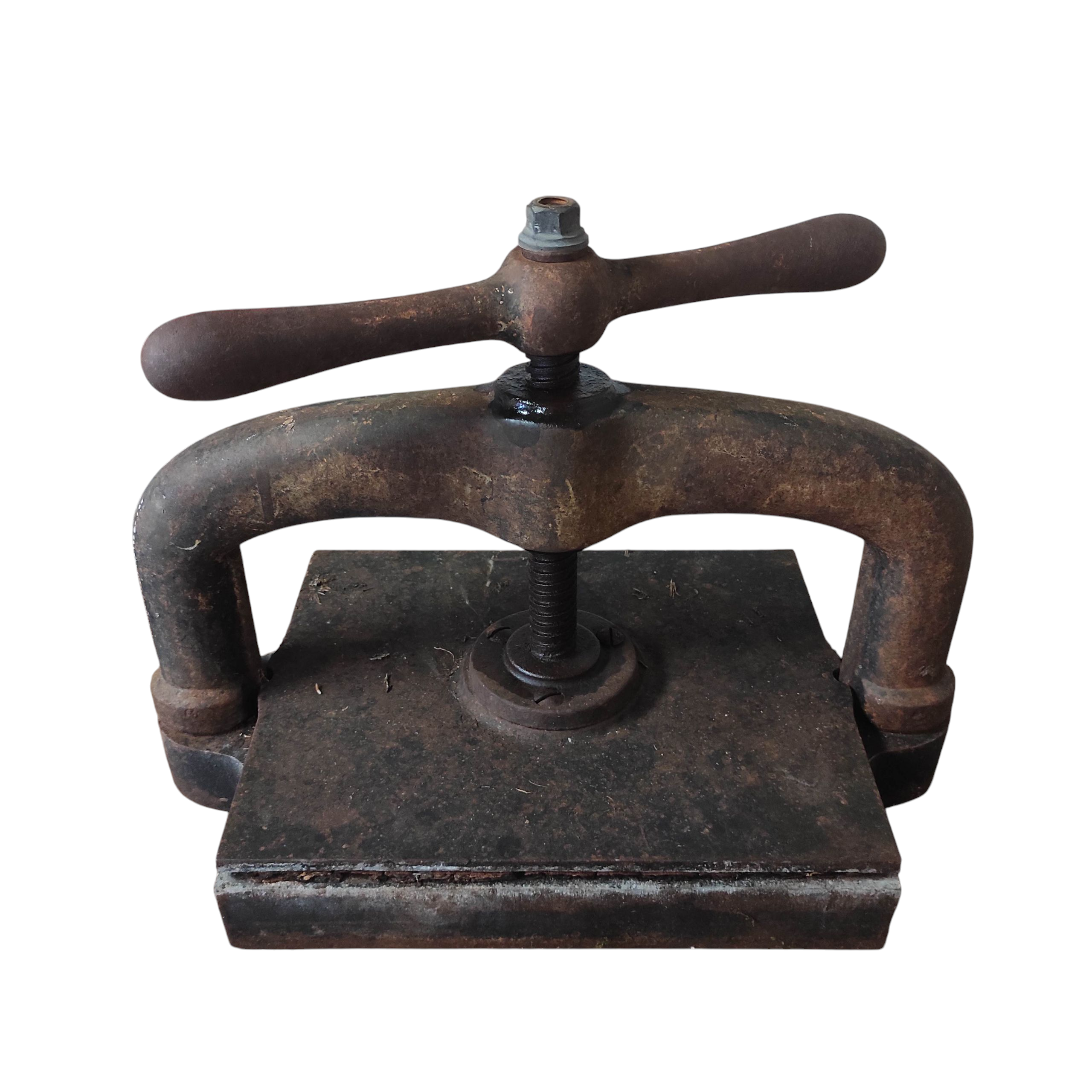 PRESSOIR EN FONTE 42/28 CM