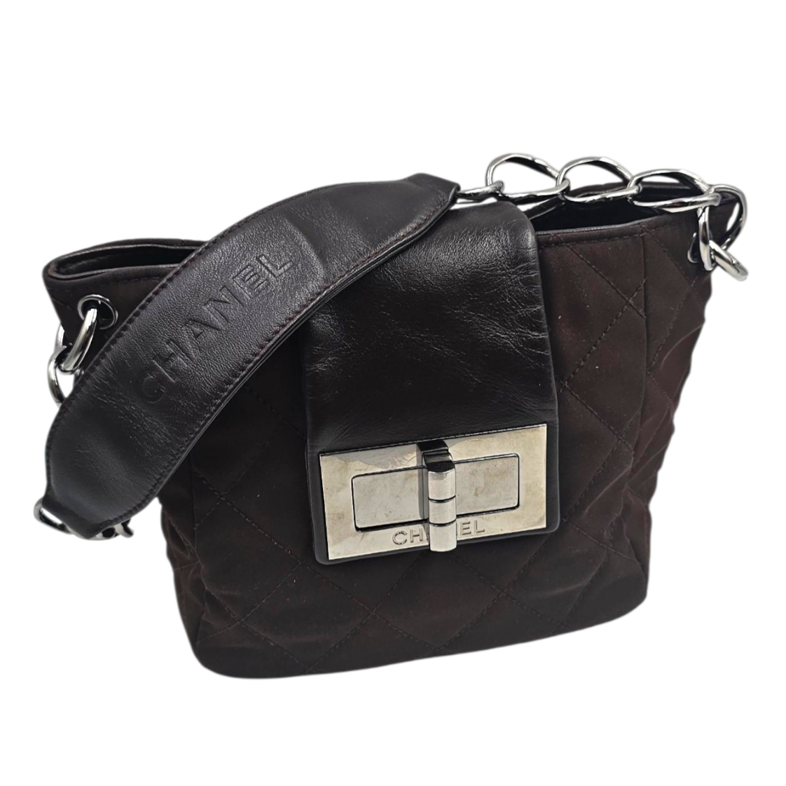 CHANEL SAC CABAS (9201517) EN TOILE MARRON MATELASSEE FERMOIR ARGENTE