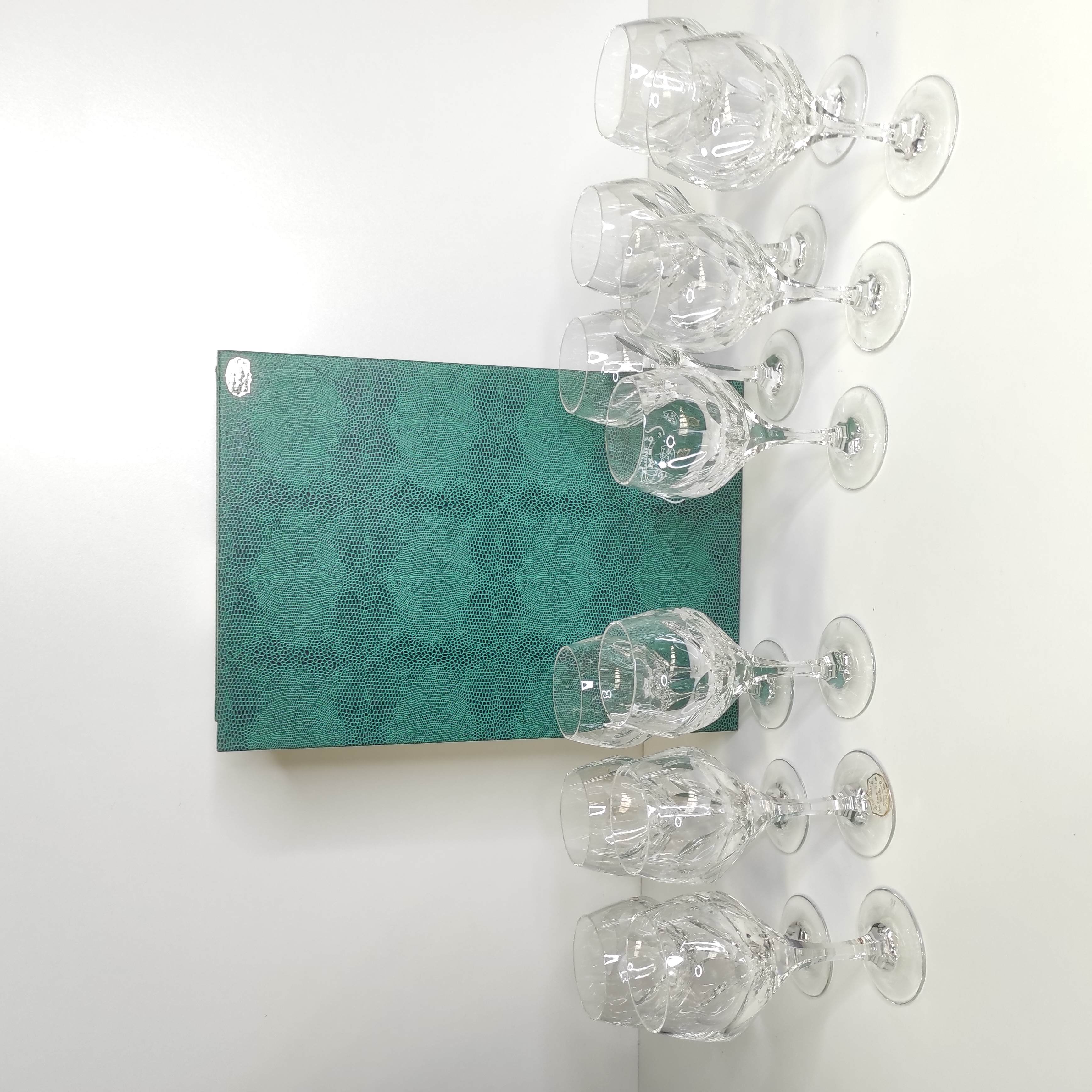 CRISTAL DE PARIS MODELE SULTAN 12 VERRES A EAU EN CRISTAL SUR PIED 
