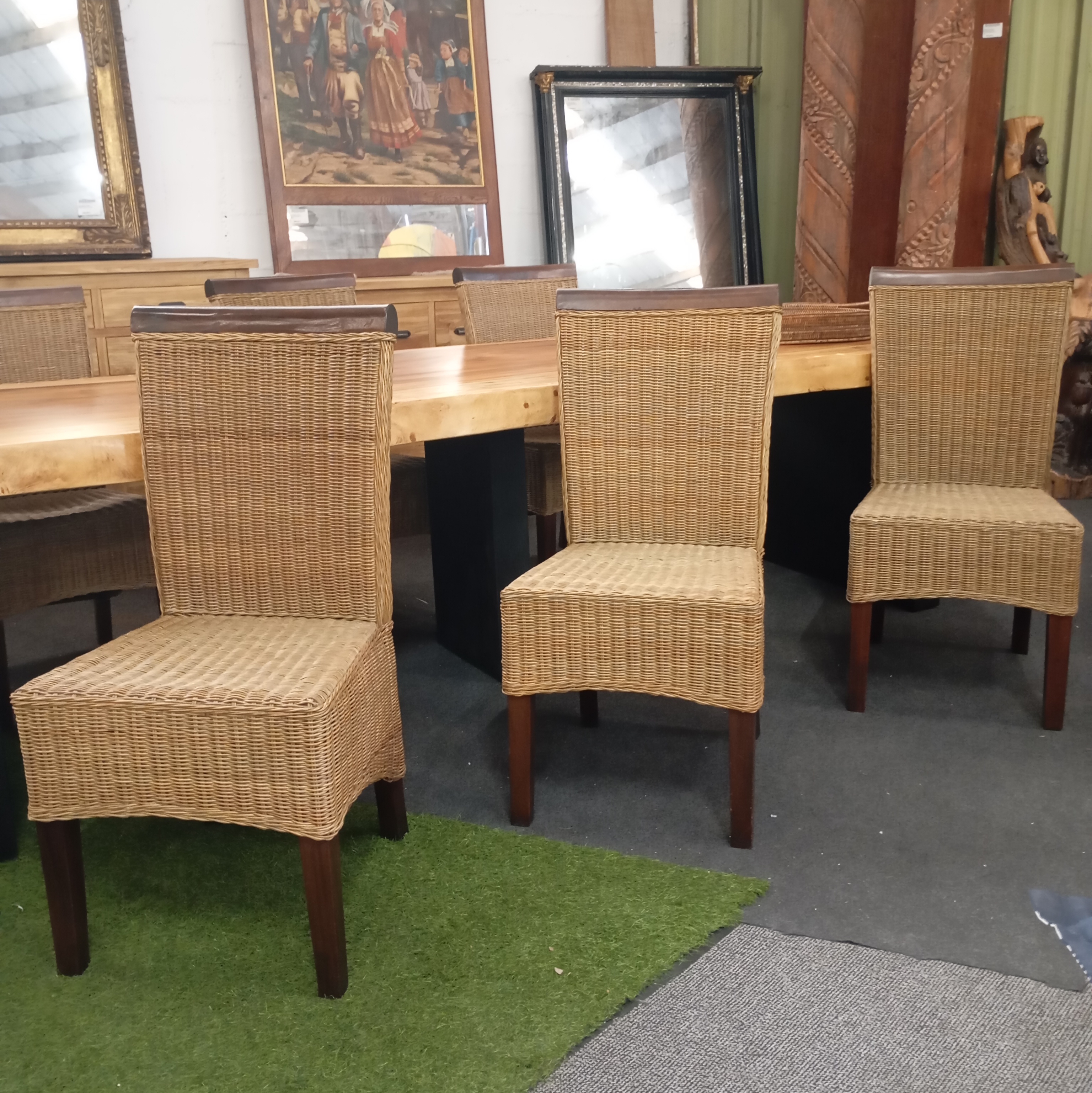 6 CHAISES CONTEMPORAINES EN ROTIN 
