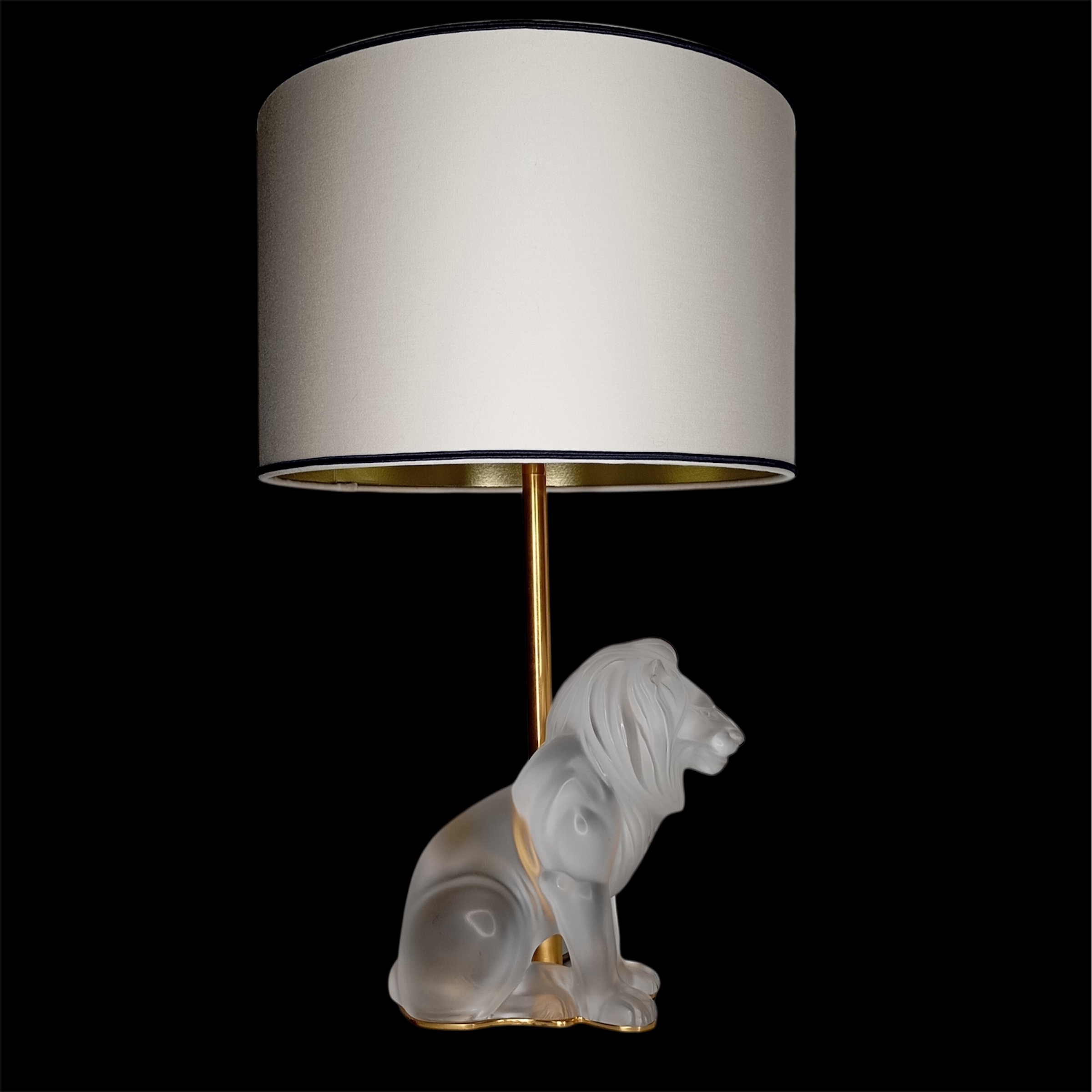LALIQUE LAMPE BAMARA LION HAUTEUR 49 CM