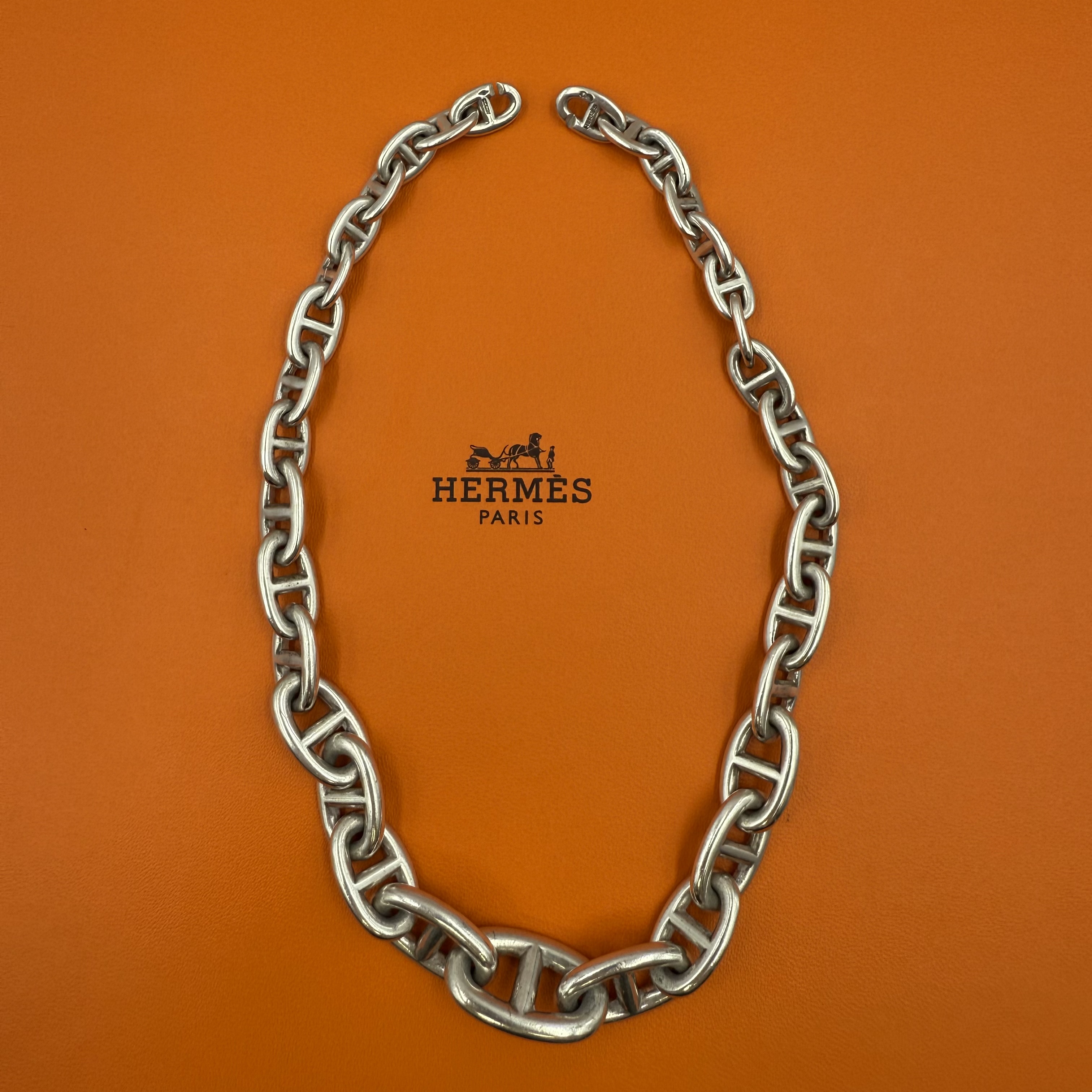 HERMES COLLIER CHAINE D ANCRE EGRADUE 34 MAILLONS EN ARGENT (AG925) 124.70 GR