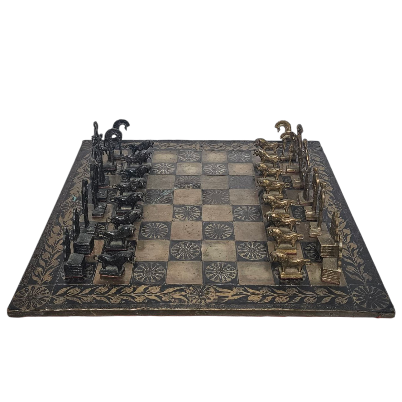 JEU D ECHEC EN LAITON CRETOIS ???