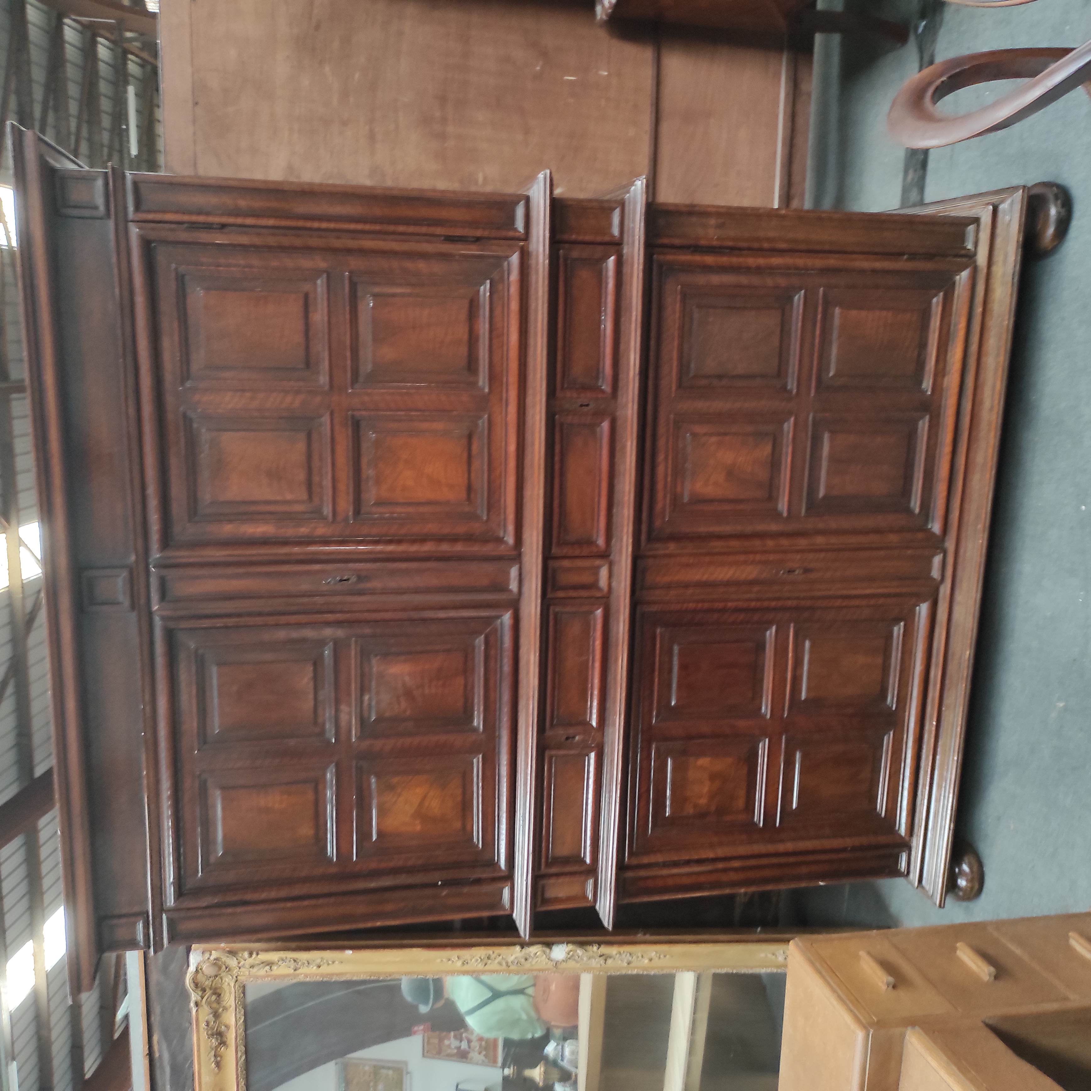BUFFET A CAISSONS 4 PORTES + 2 TIROIRS 125/224/58 CM LOUIS XIII EN L ETAT