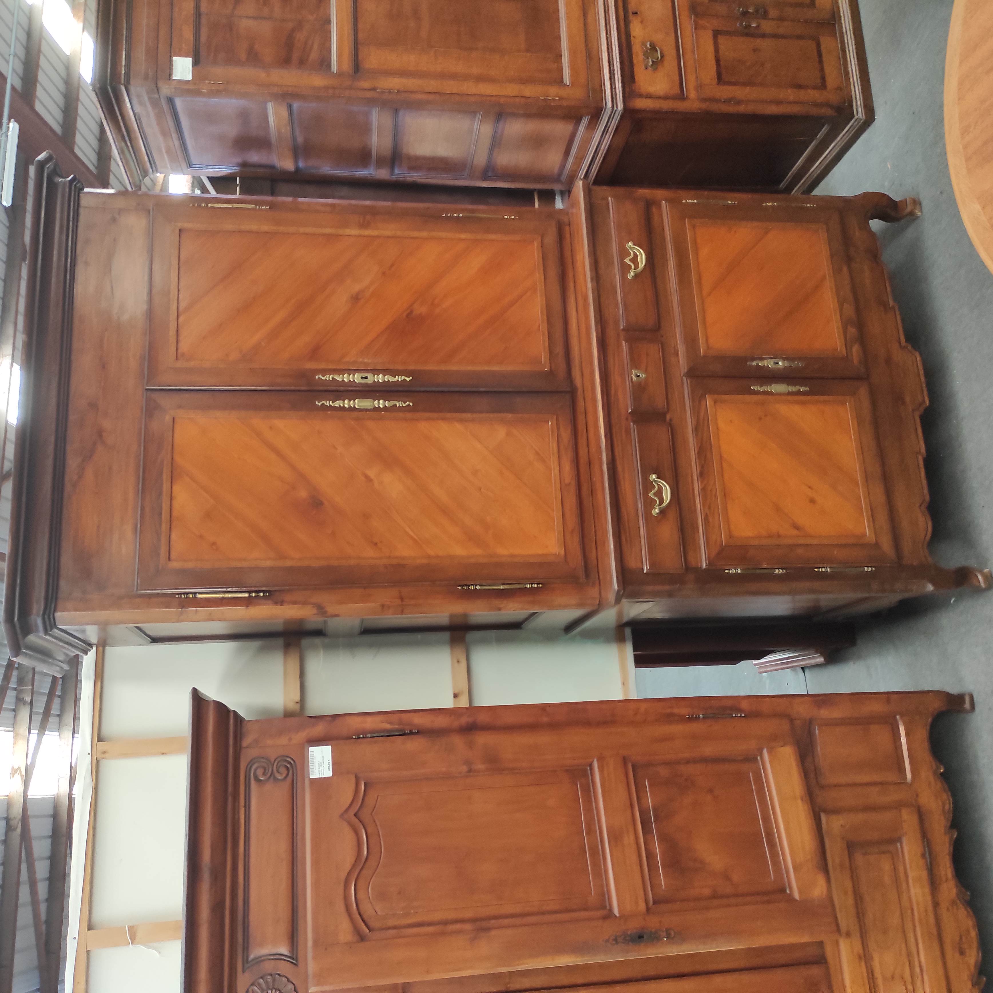 BUFFET 2 CORPS 4 PORTES 3 TIROIRS 100/185/35 CM EN CHENE