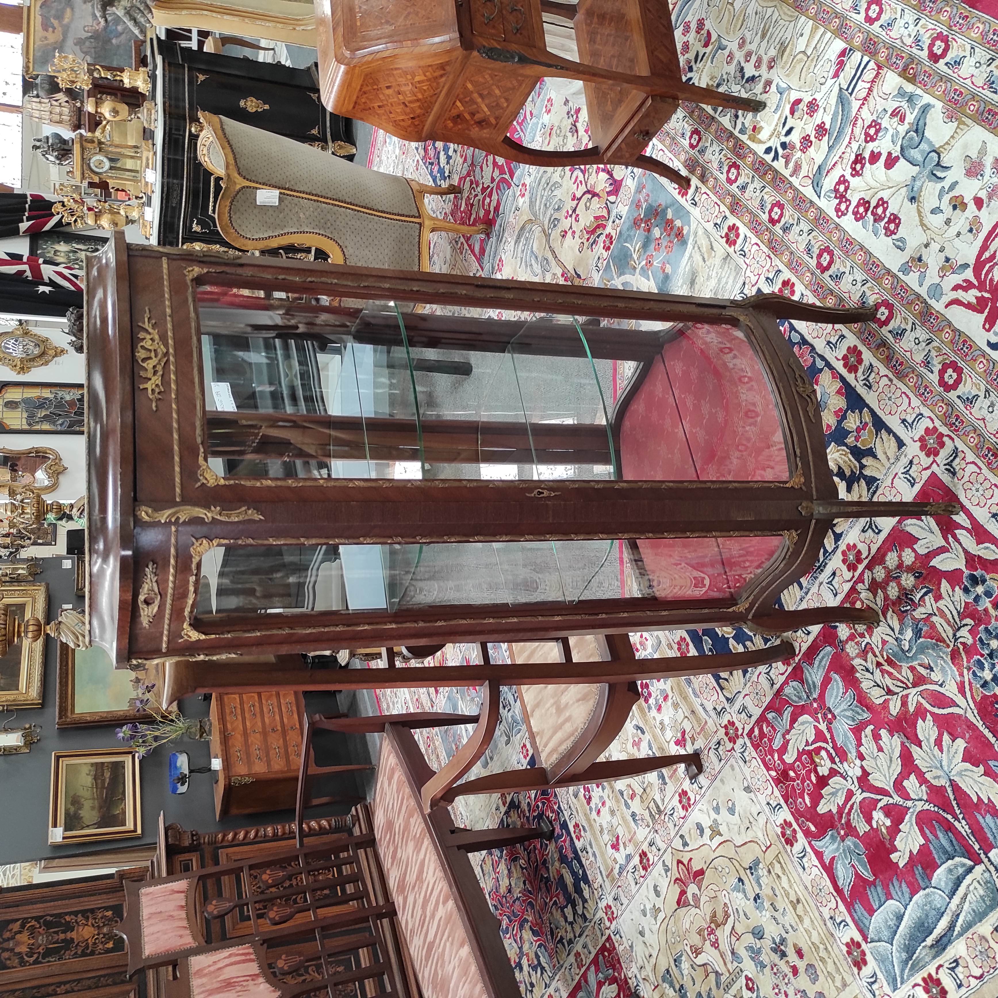 VITRINE GALBEE 65/142/33 CM NAPOLEON III