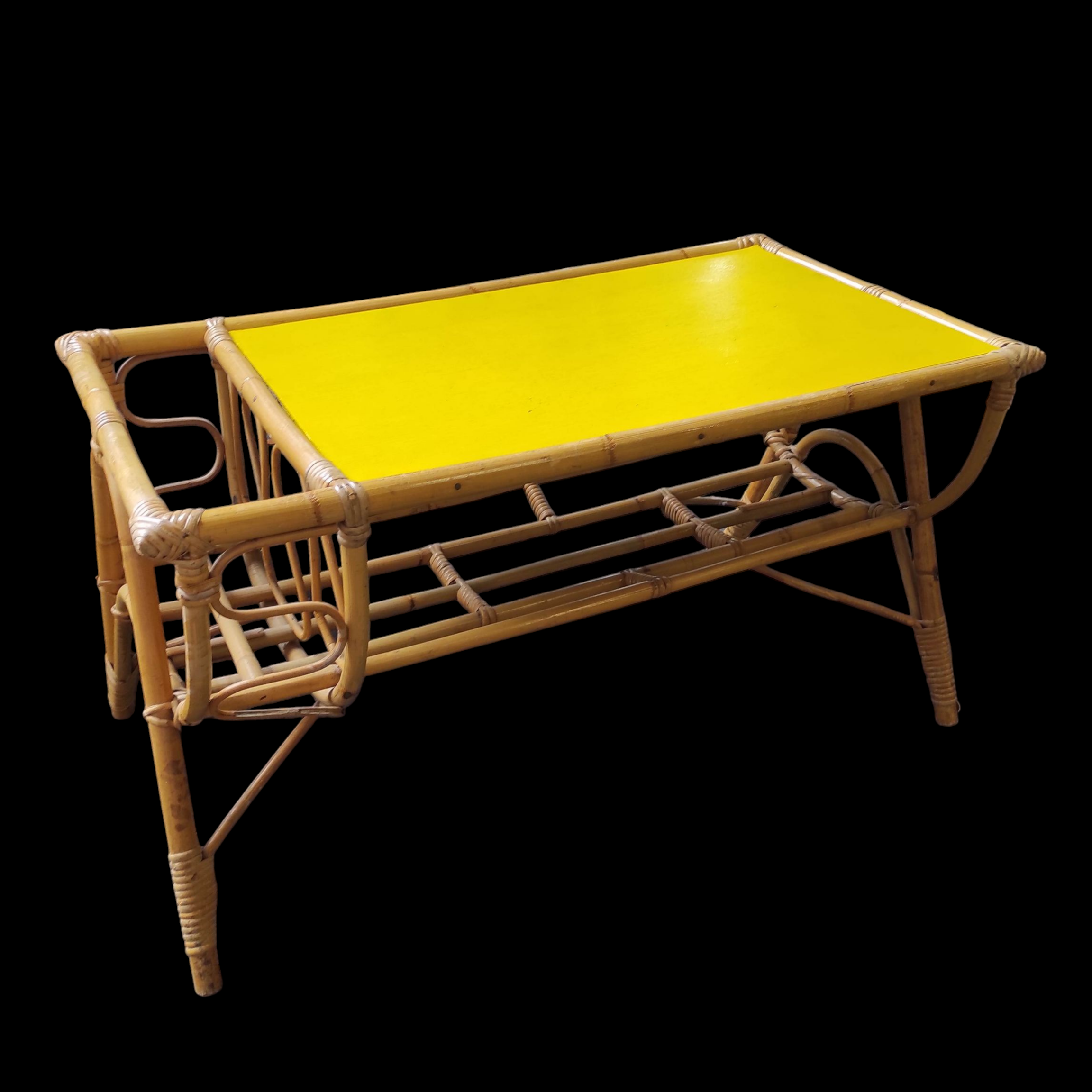 TABLE BASSE ROTIN PLATEAU JAUNE 87/45/46 CM 
