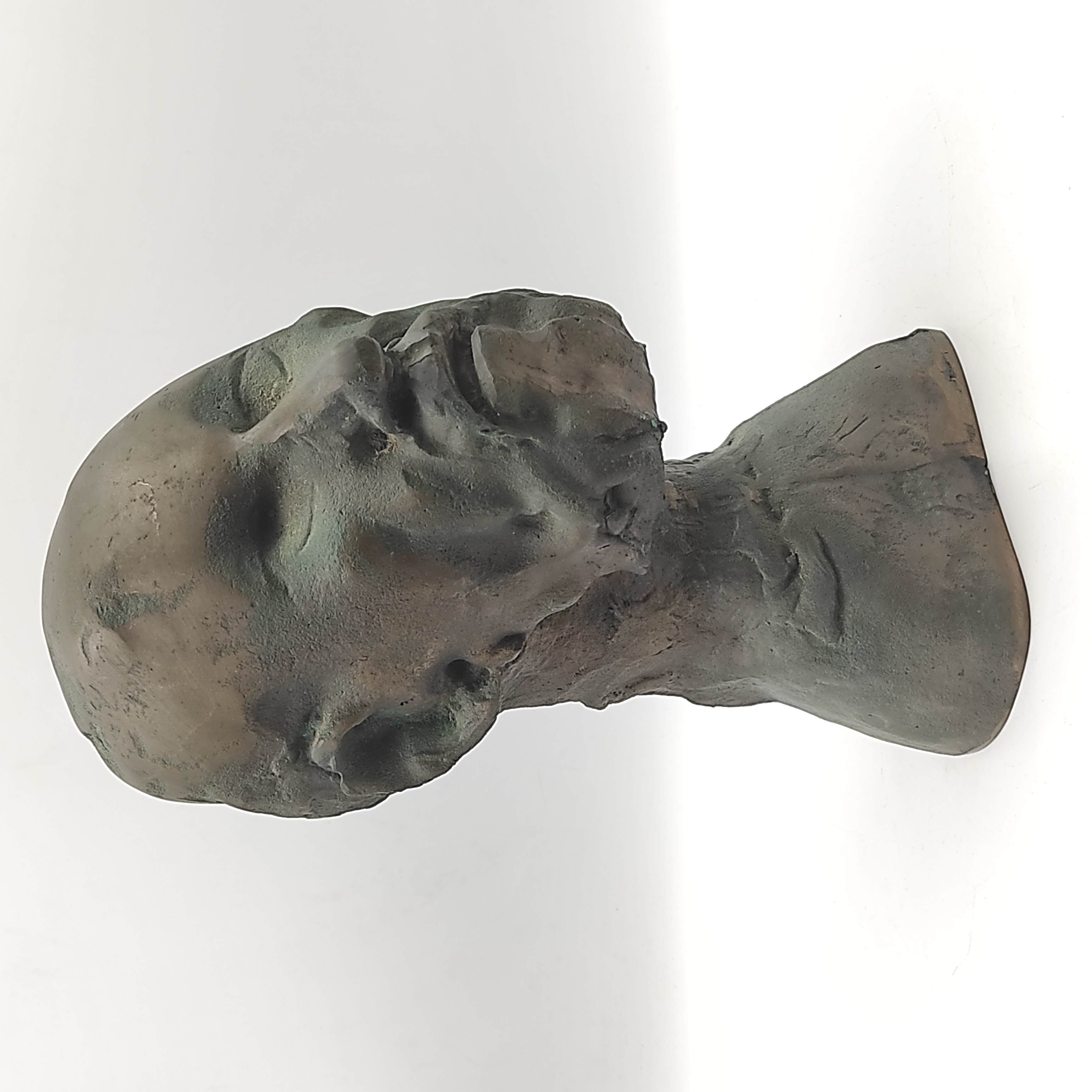 BUSTE EN BRONZE DE J ROULLAND 27 CM
