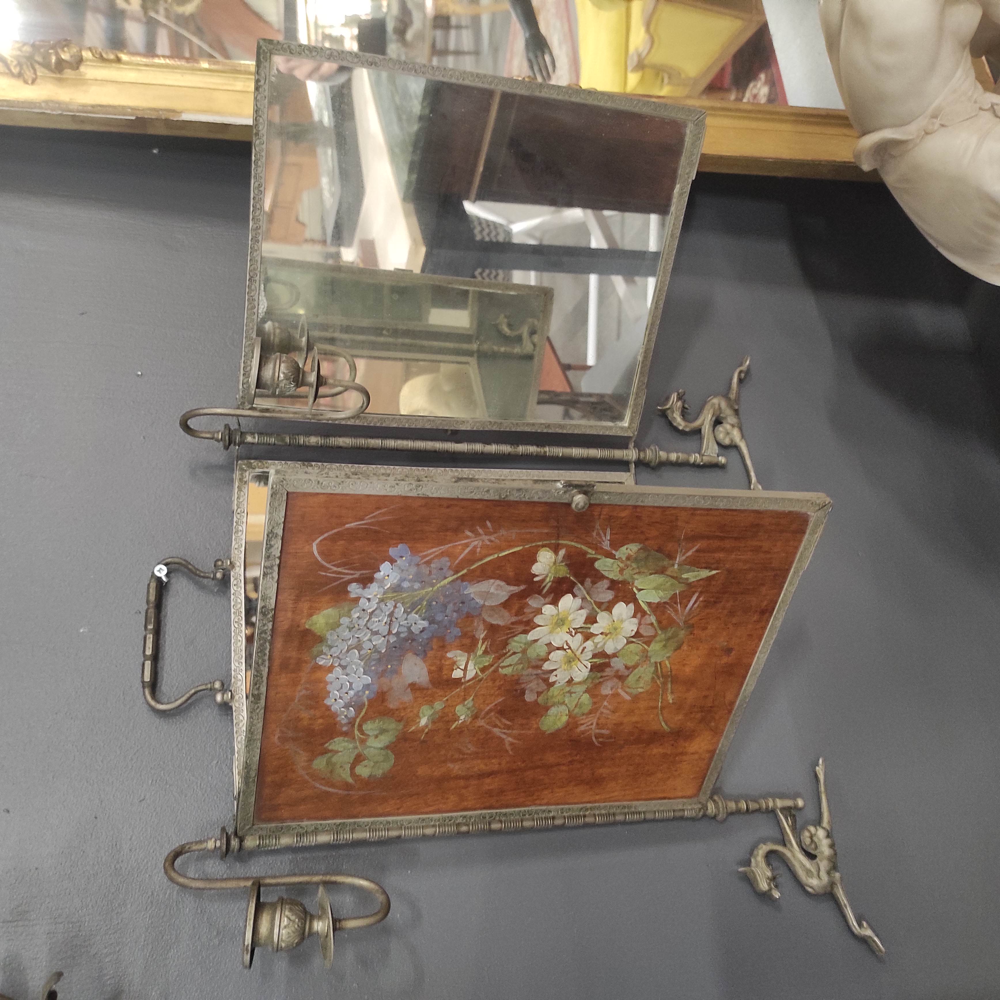 MIROIR DE TABLE TRYPTIQUE A DECOR DE GRIFFONS +BOUGEOIRS