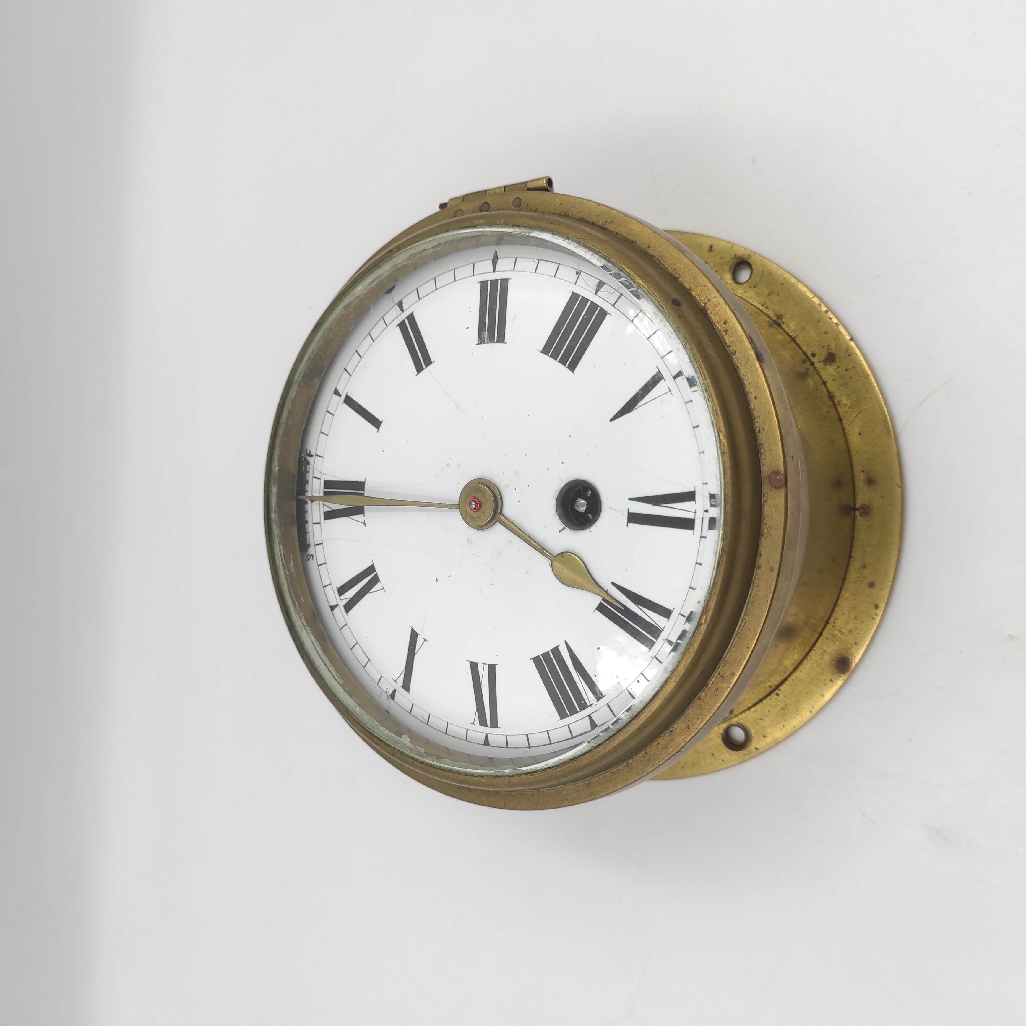 HORLOGE MARINE EN ETAT DE FONCTIONNEMENT