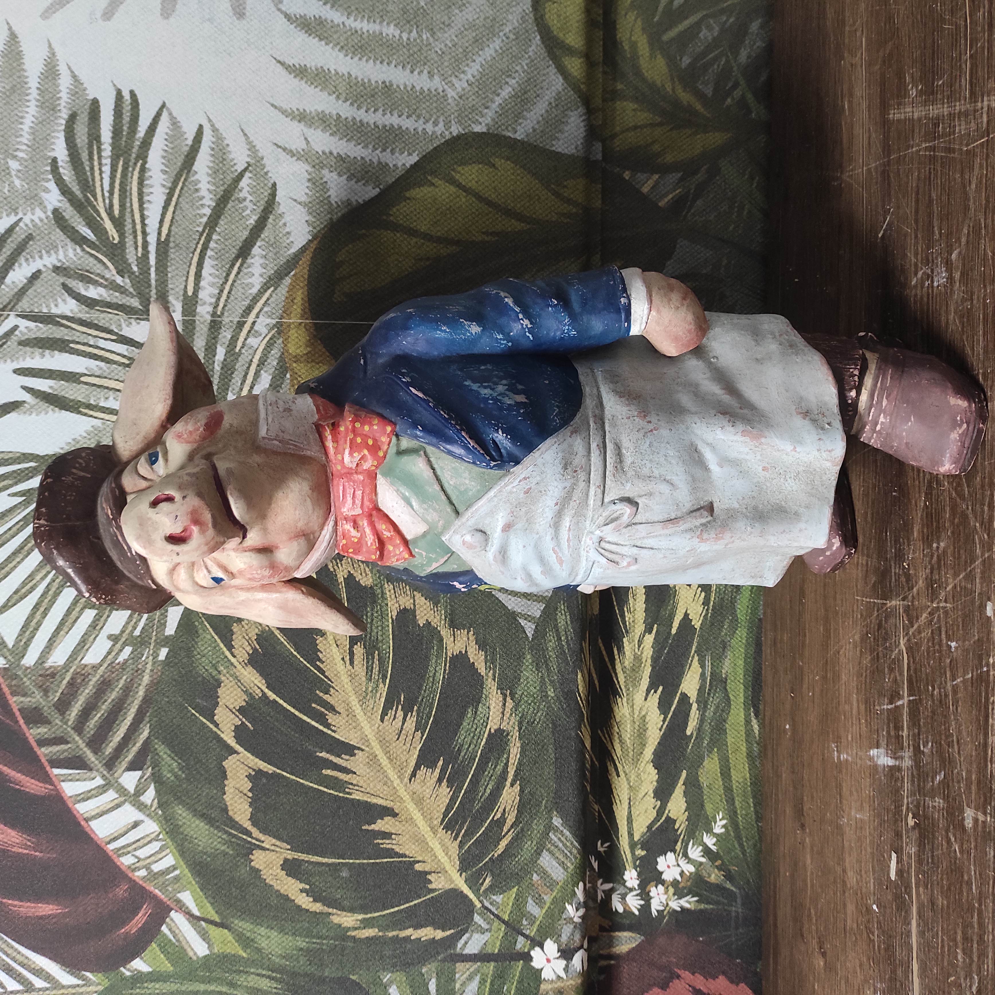 ANCIEN COCHON BOUCHER EN PLATRE PEINT JAQUETTE BLEUE H 50 CM