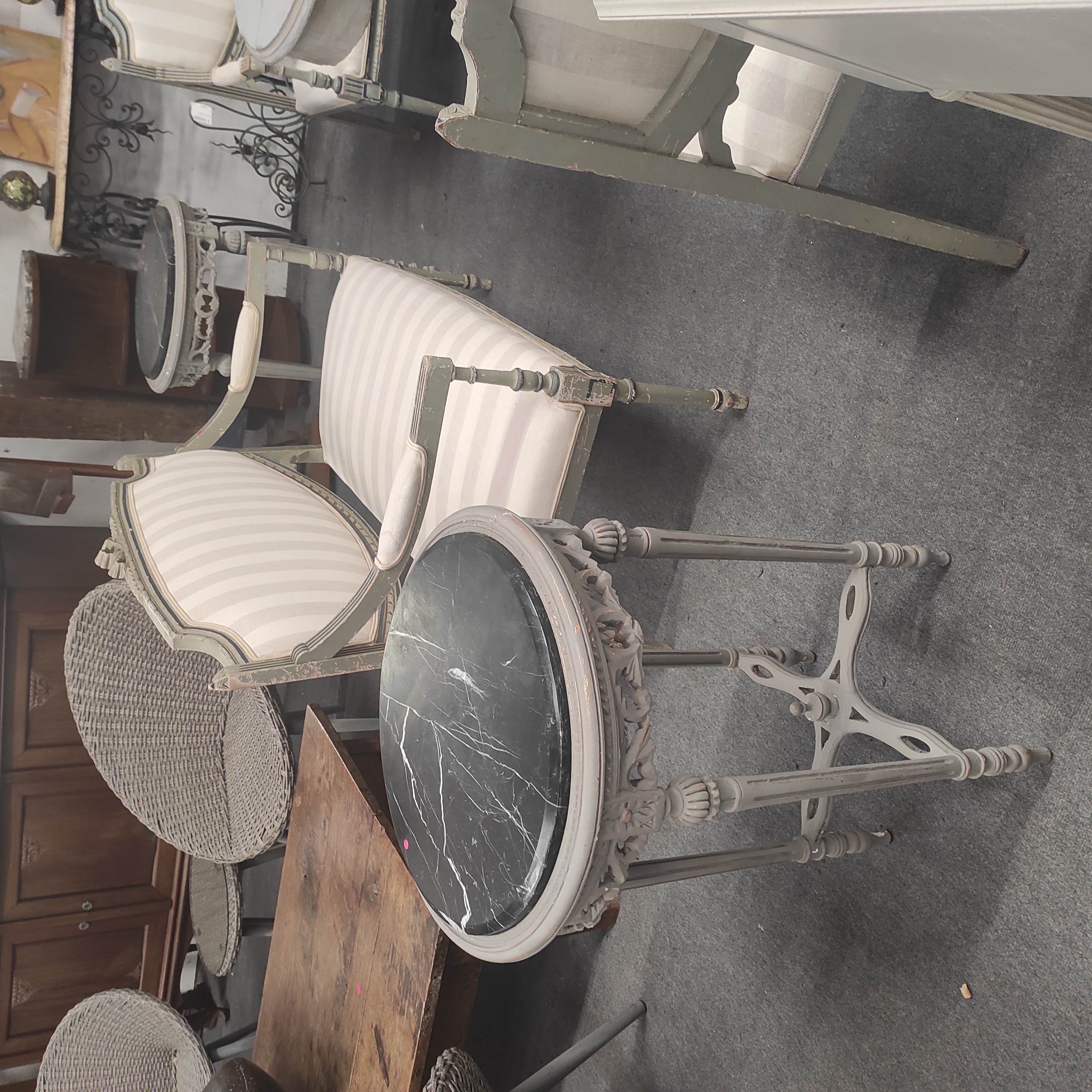 PAIRE DE SELETTES DE STYLE LOUIS XVI PLATEAU MARBRE 47/71 CM