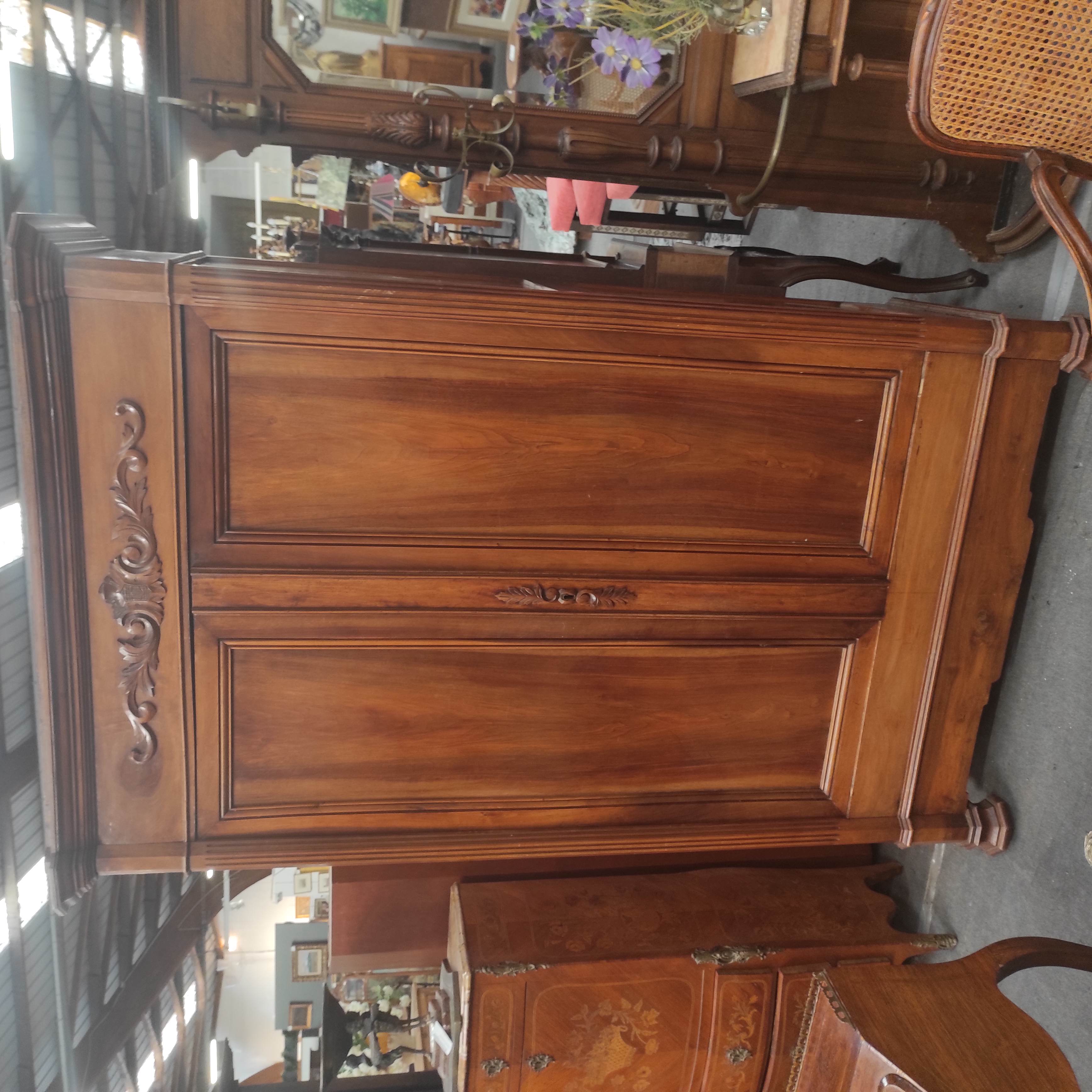 ARMOIRE 2 PORTES + 1 TIROIR FRONTON SCULPTE 135/228/55 CM