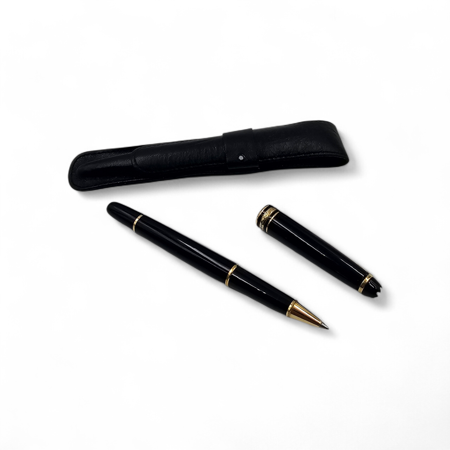 MONTBLANC MEISTERSTUCK STYLO ROLLER EN RESINE NOIRE ET SON ETUI EN CUIR NOIR