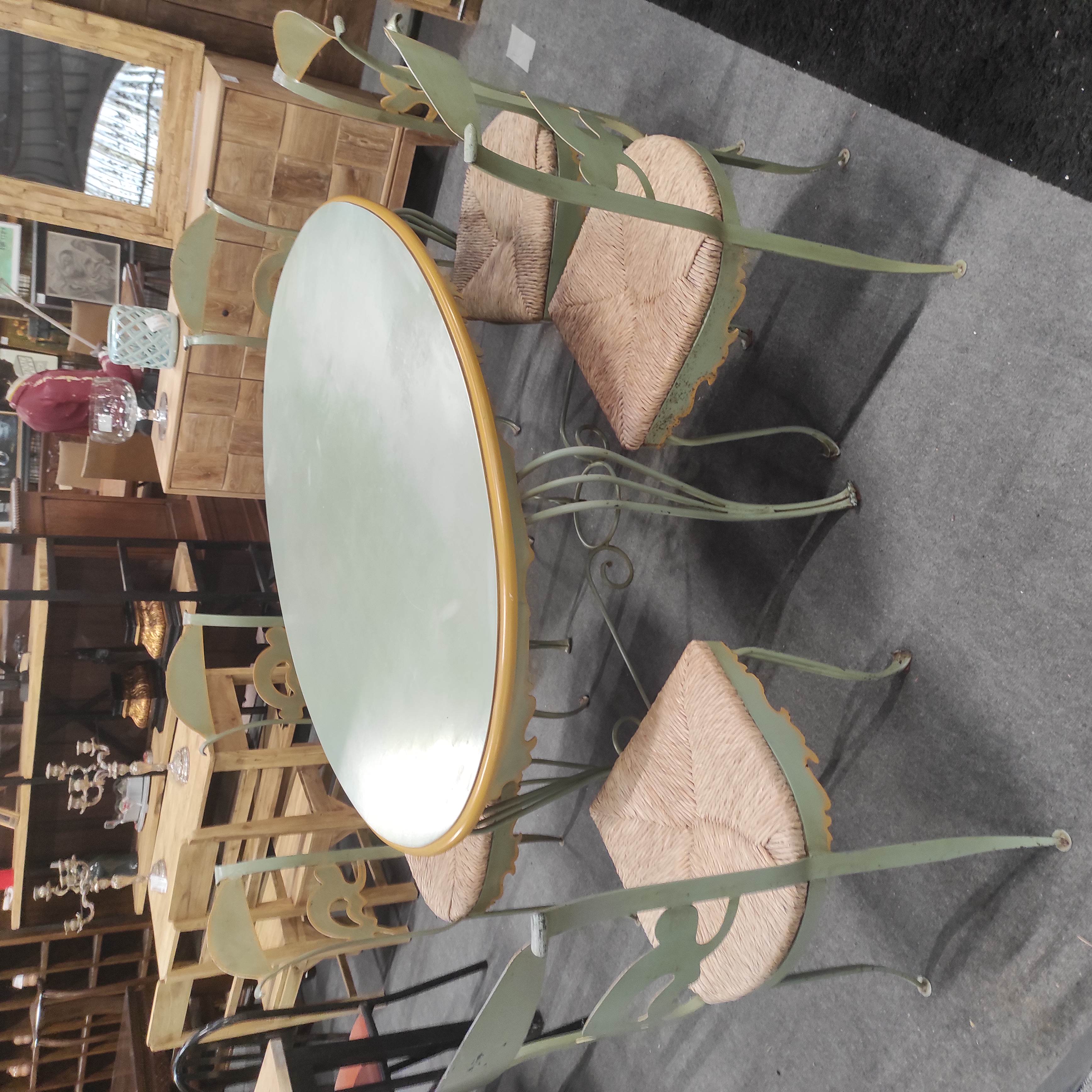 TABLE DE REPAS + 6 CHAISES PAILLEES BOIS PEINT VERT ET FER FORGE