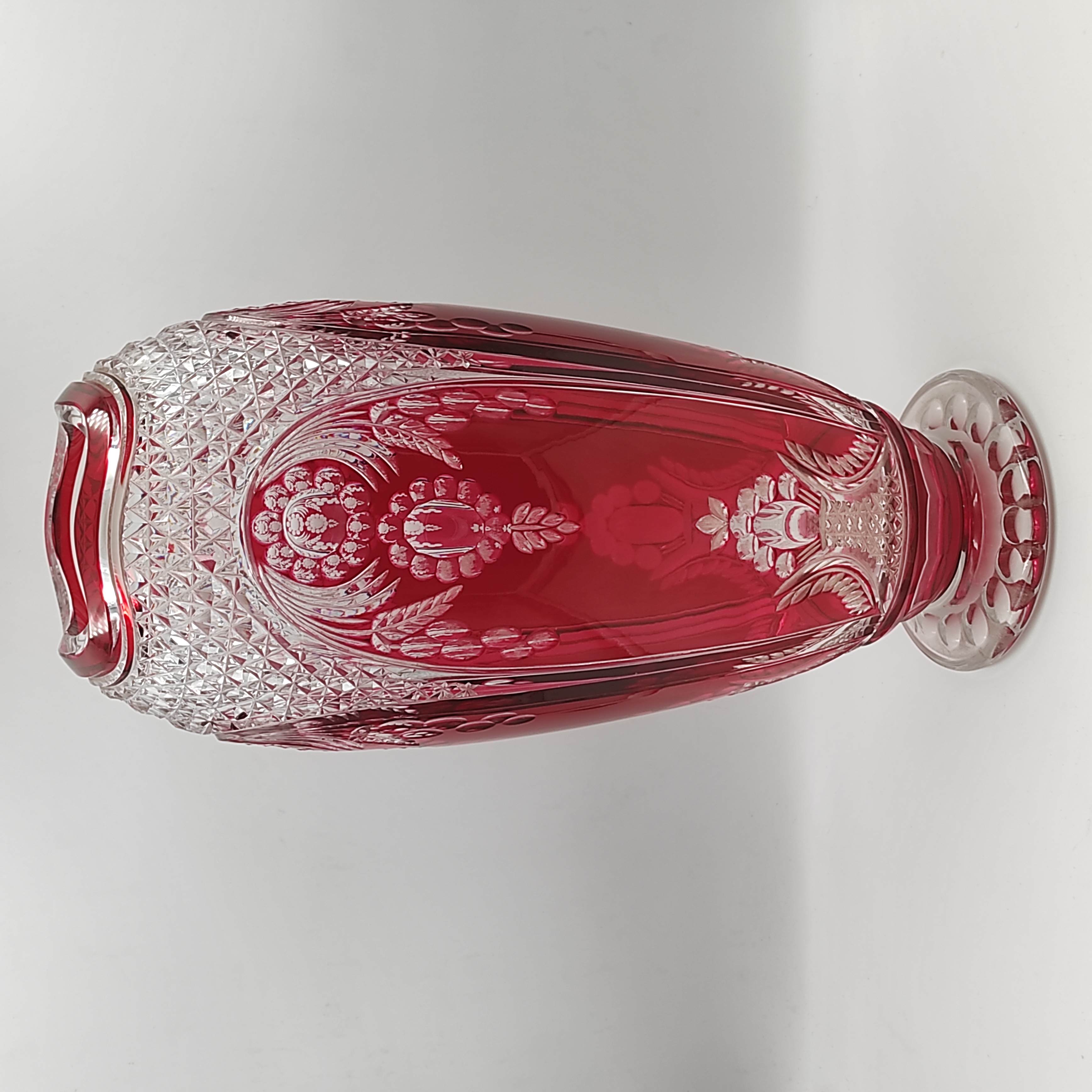  VAL SAINT LAMBERT VASE EN CRISTAL TAILLE ATTRIBUE A JOSEPH SIMON H 41 CM 