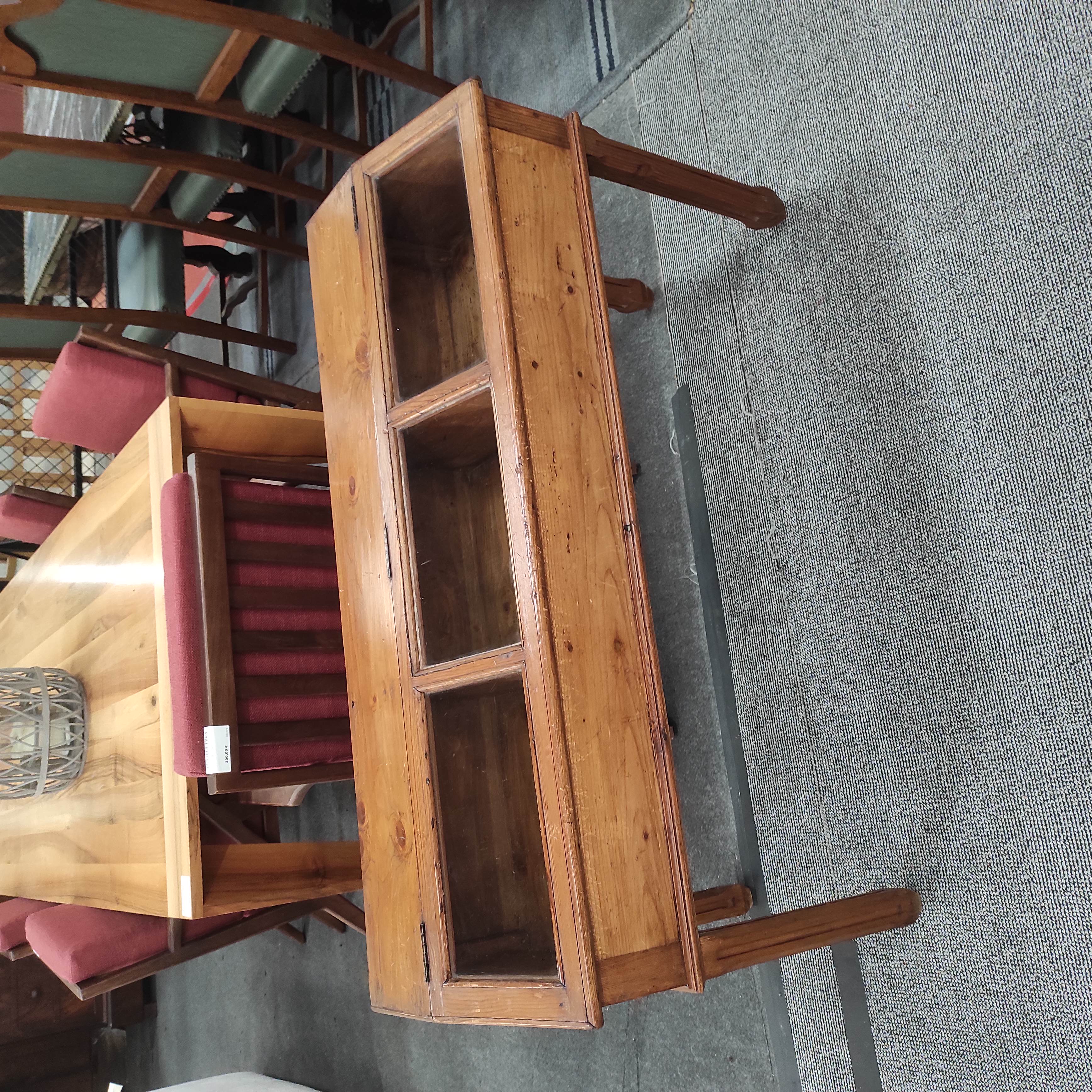 VITRINE BASSE EN PIN 122/68/42 CM