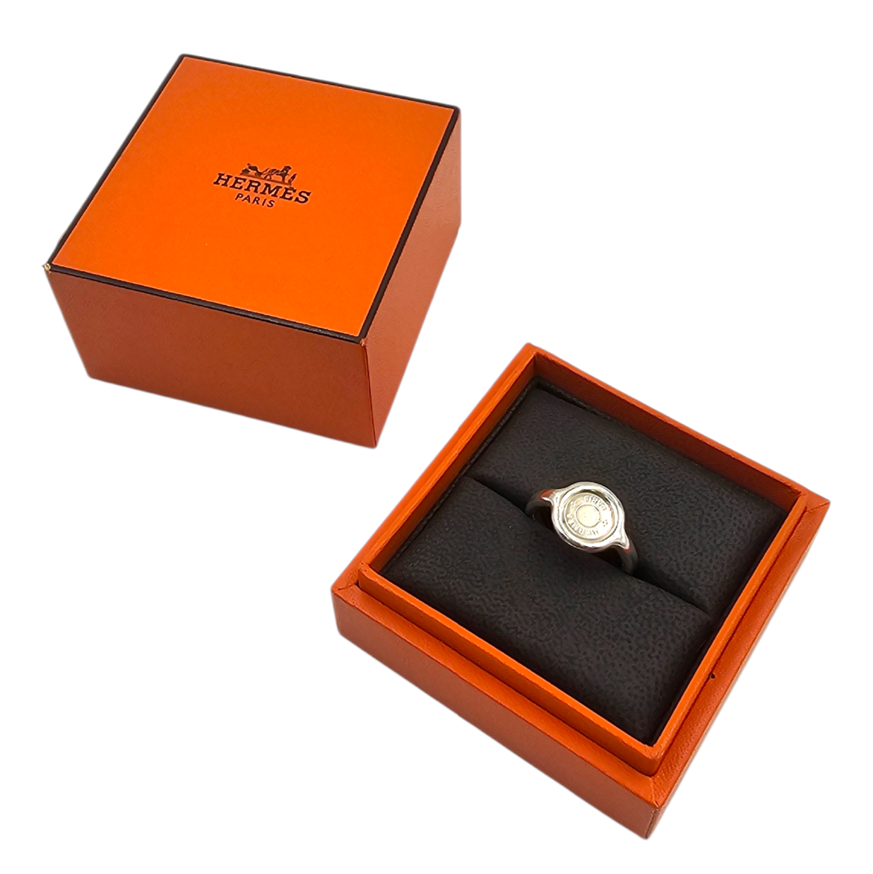 HERMES BAGUE CLOU DE SELLE EN ARGENT (AG925) 5.33 GR T. 56 + ECRIN