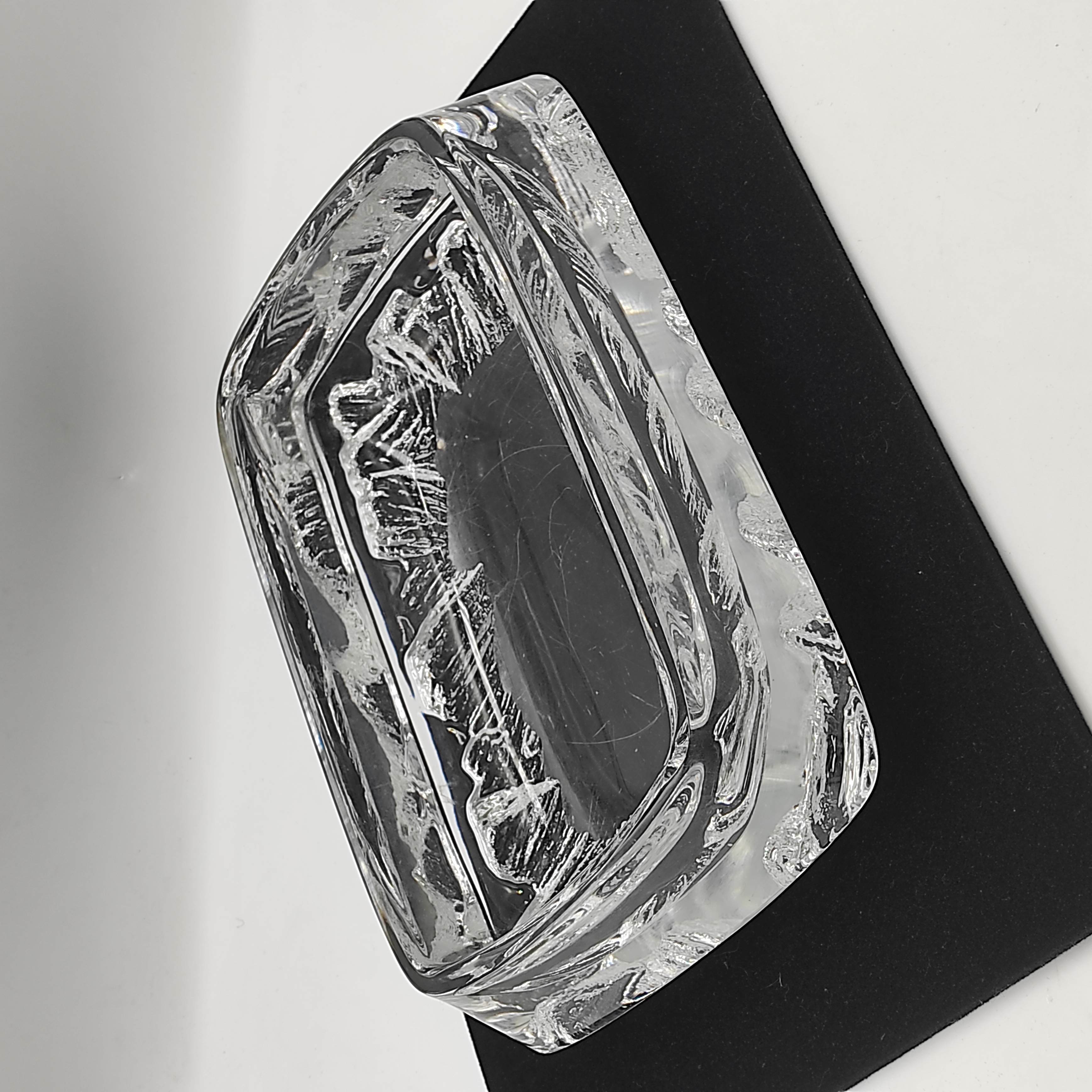 DAUM FRANCE CENTRE DE TABLE CHANTOURNE EN CRISTAL (RAYURES)