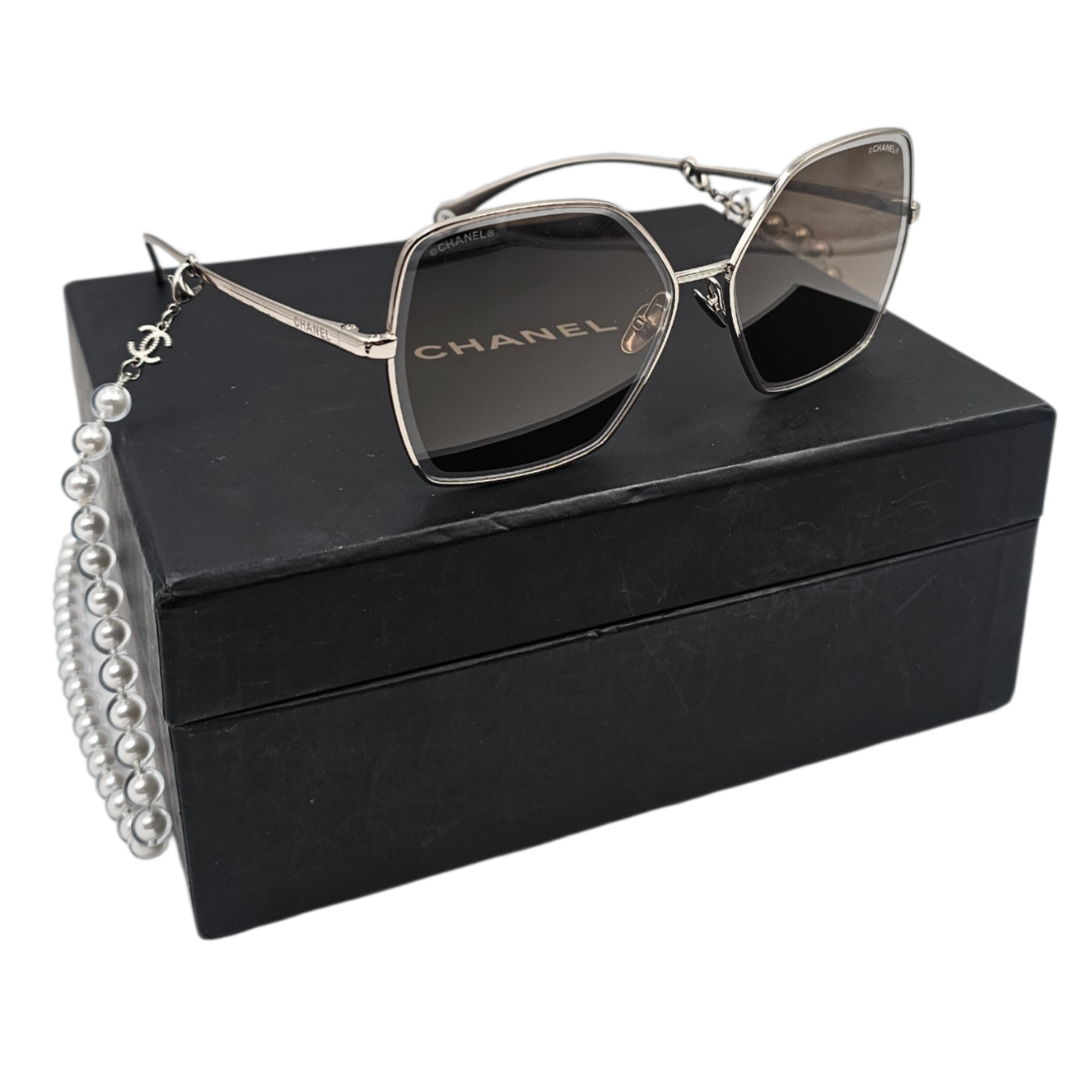 CHANEL LUNETTES DE SOLEIL PAPILLON (4262) CHAINE AMOVIBLE PERLES + LIVRET ECRIN