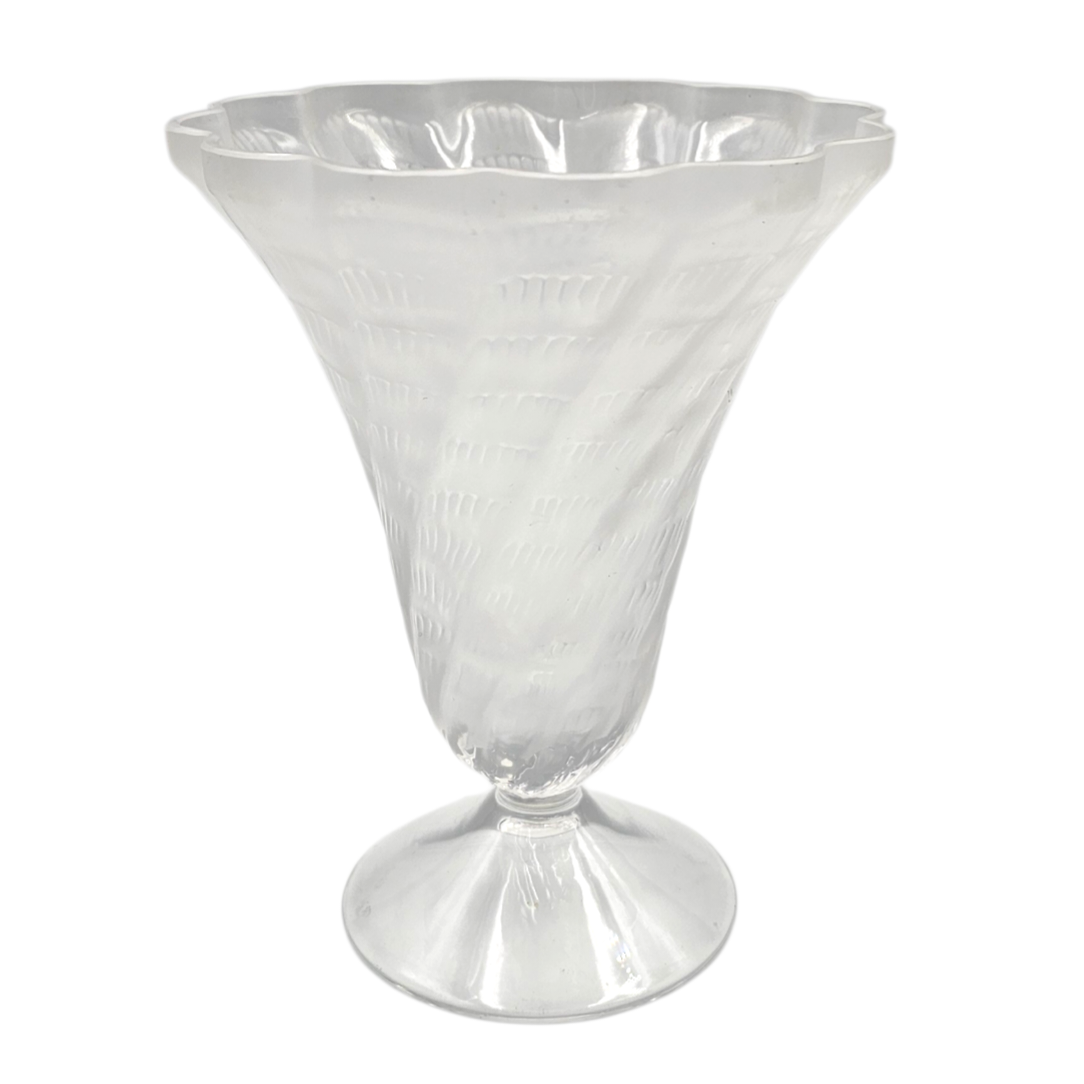 LALIQUE MODELE LUCIE VASE TULIPE EN CRISTAL