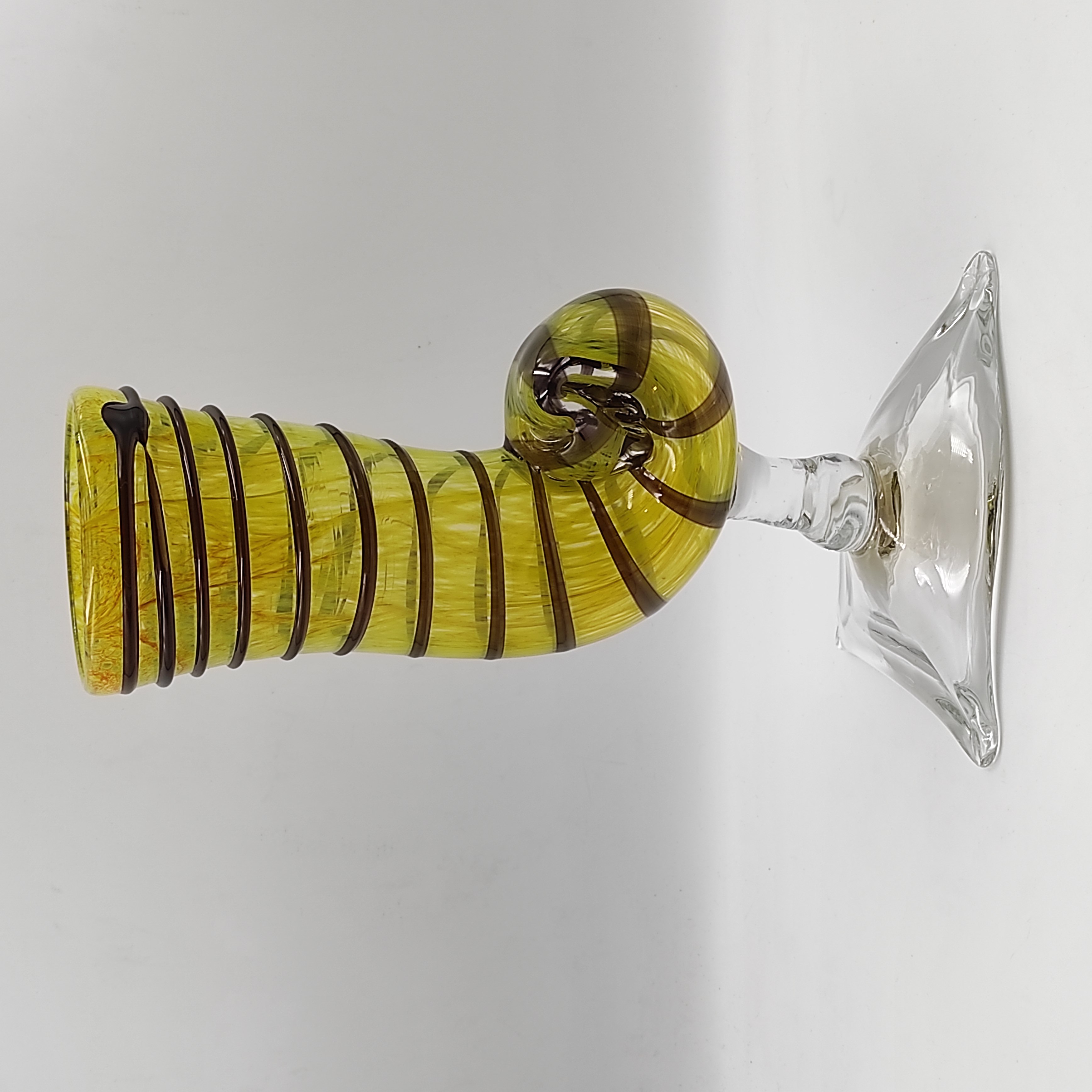 MURANO ? CORNE D ABONDANCE EN VERRE SOUFFLE JAUNE A RAYURES MARRONS