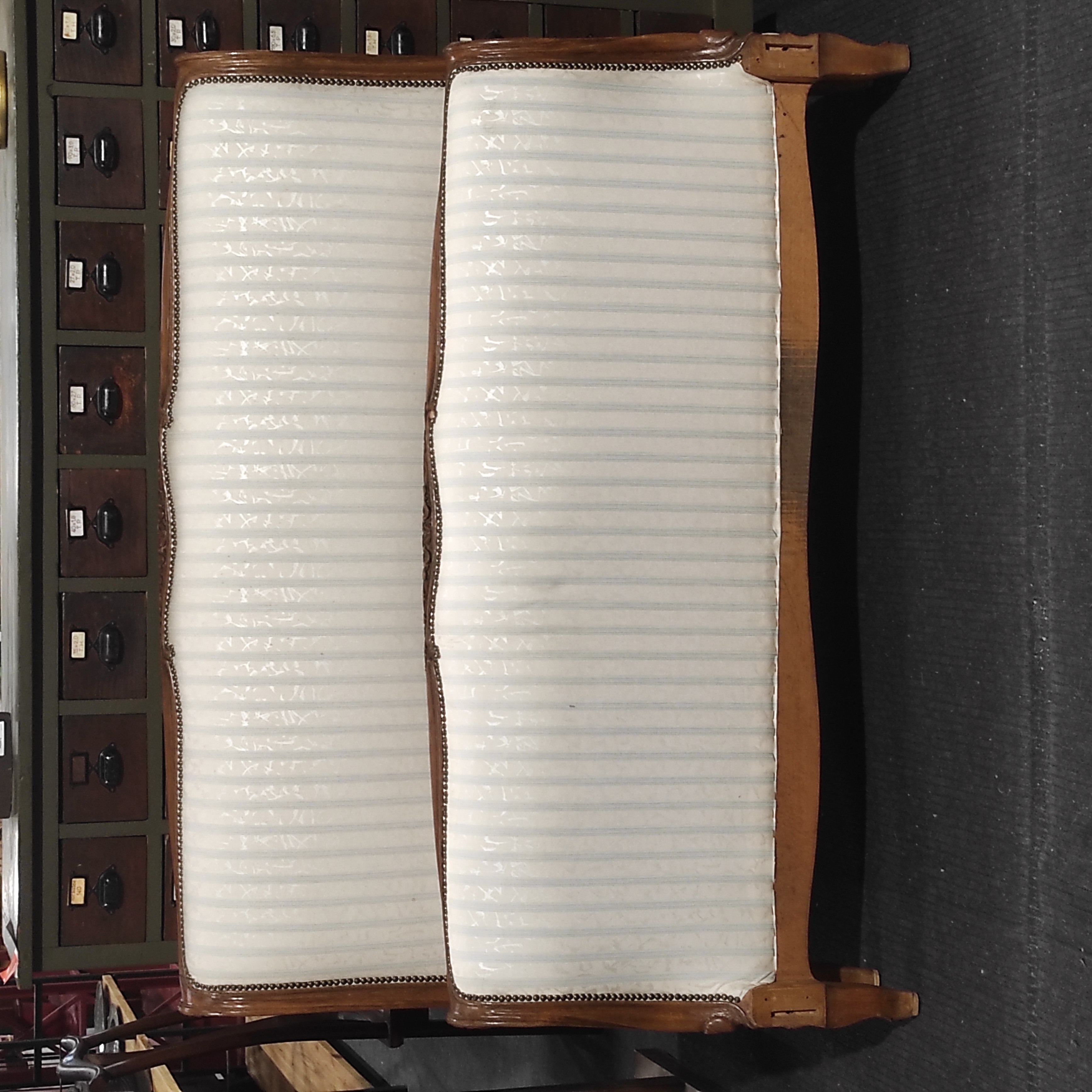 TOUR DE LIT 140 CM TISSU A RAYURES CLOUTE