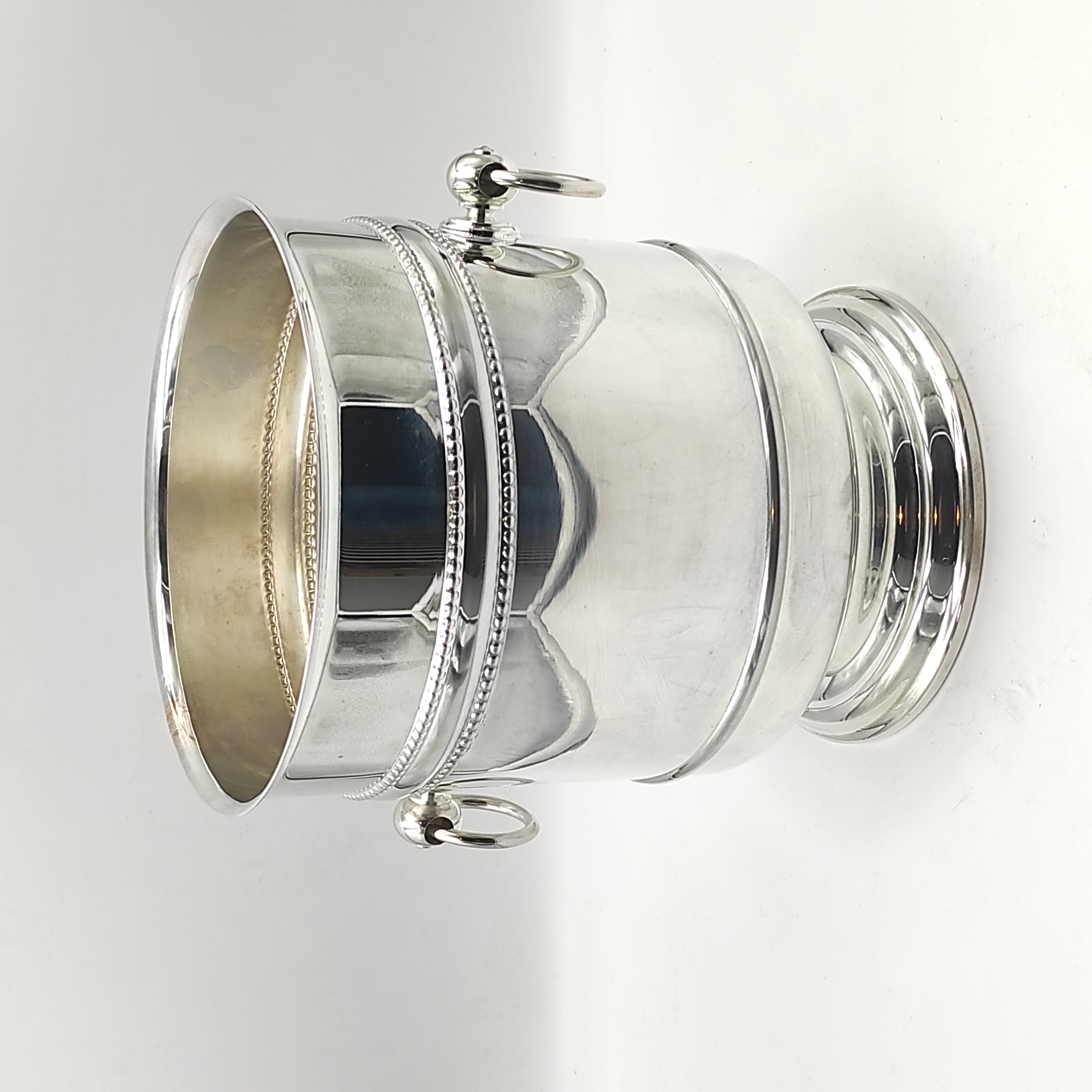 CHRISTOFLE SEAU A CHAMPAGNE EN METAL ARGENTE ET SA HOUSSE 