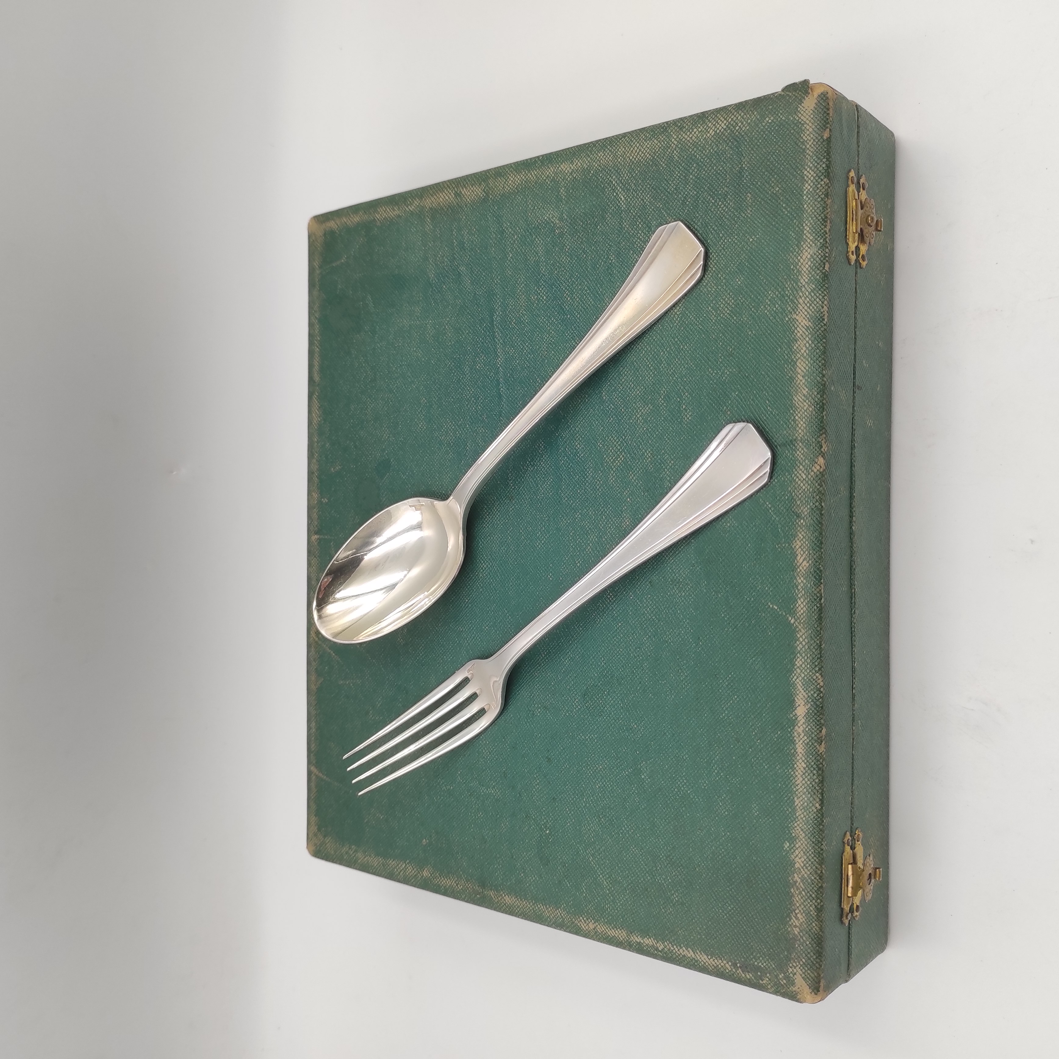 CHRISTOFLE BOREAL 12 CUILLERES + 9 FORUCHETTES A ENTREMT METAL ARGENTE