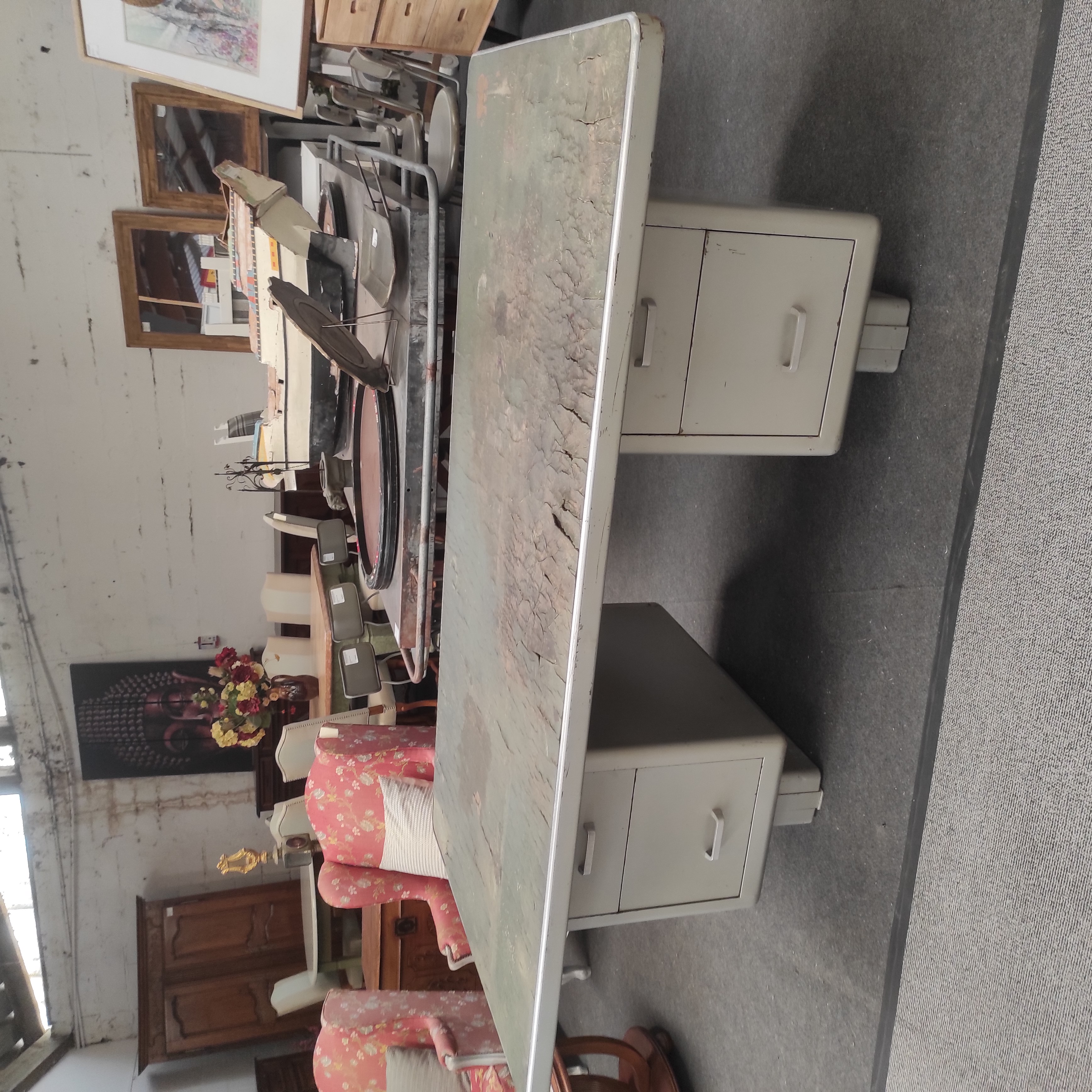 GRAND BUREAU INDUSTRIEL 200/75/100 CM 4 TIROIRS + 1 TABLETTE EN L ETAT