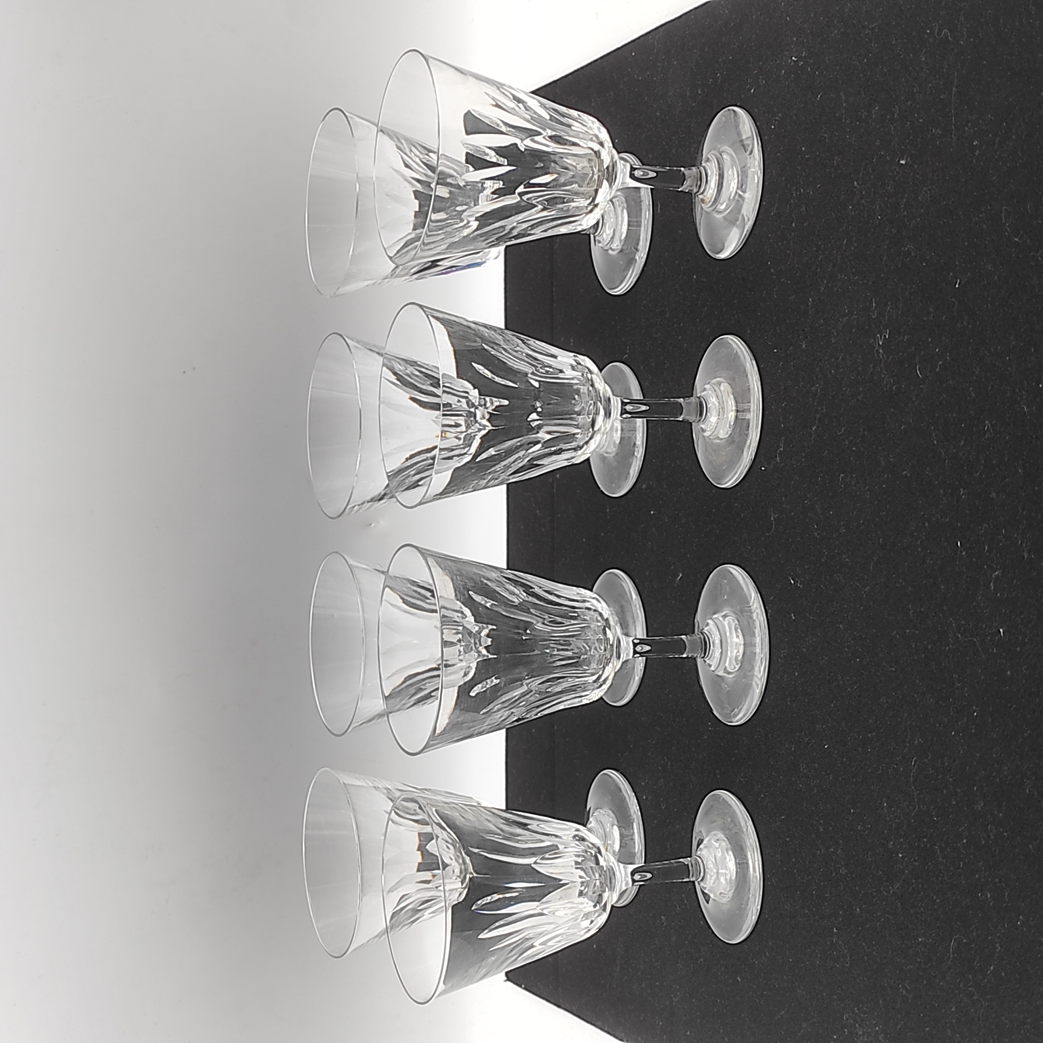 BACCARAT CASINO 8 VERRES A VIN EN CRISTAL TAILLE