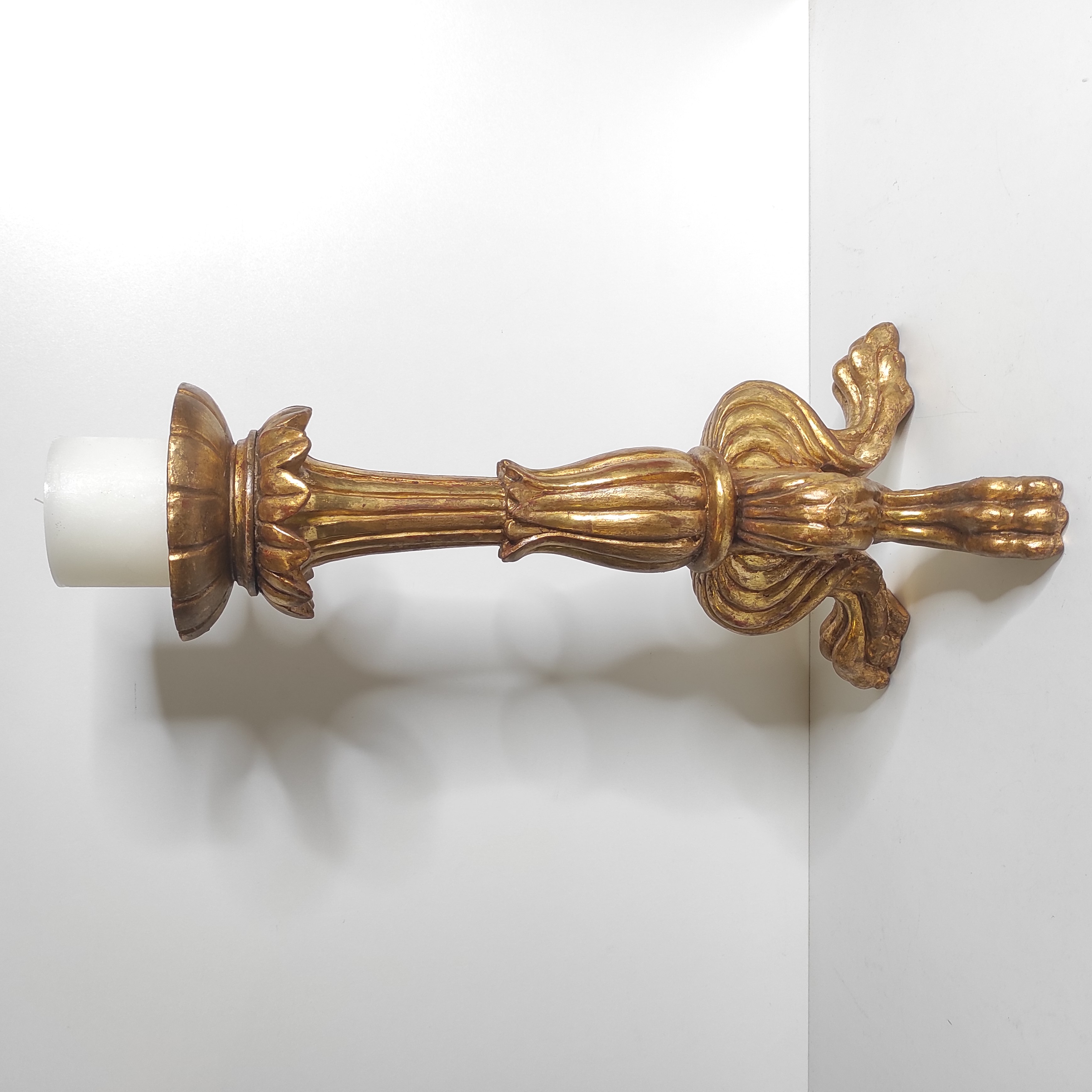 GRAND BOUGEOIR TRIPODE DORE PATTES DE LION H 56 CM