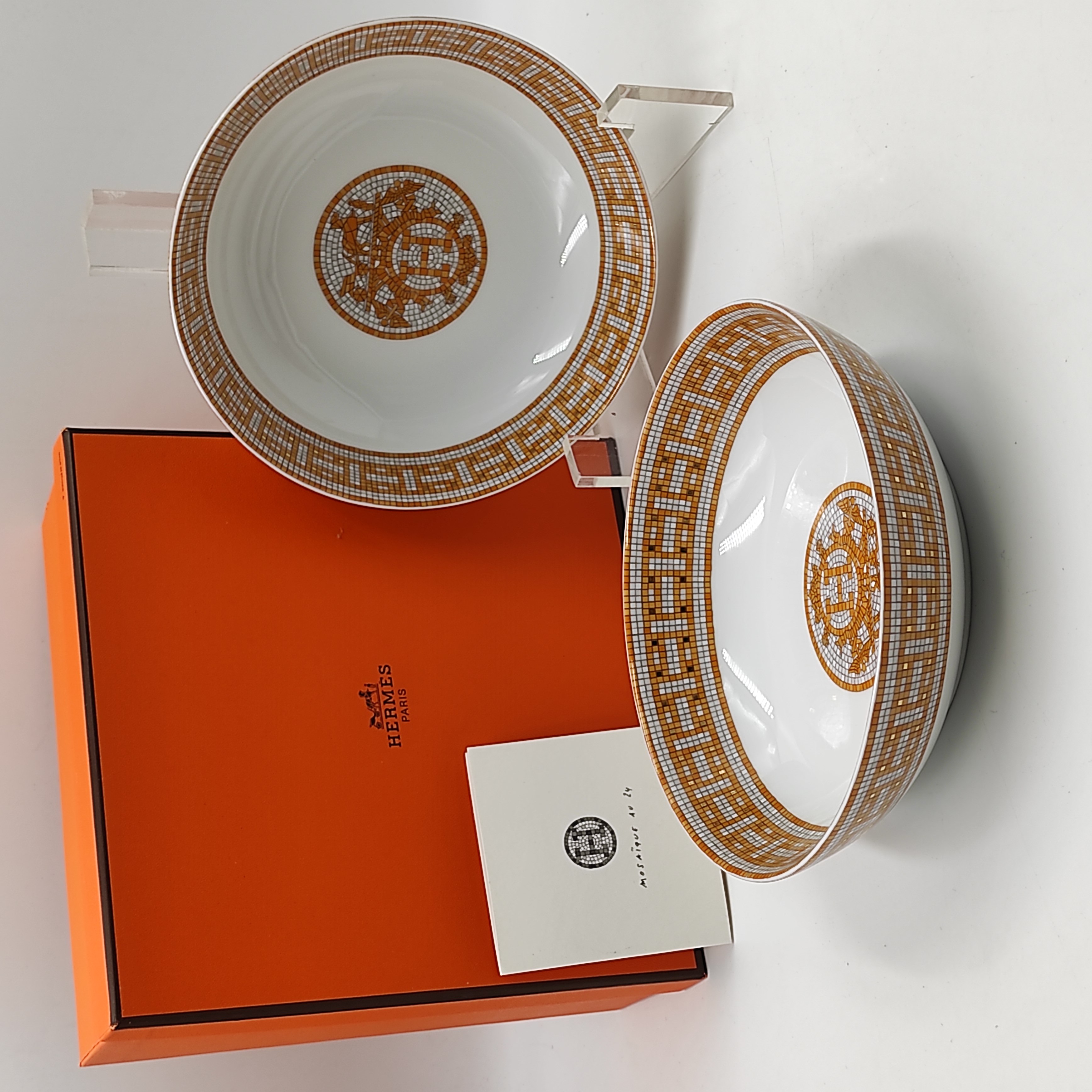 HERMES MOSAIQUE 24 OR SET DE 2 ASSIETTES CALOTTE 7 CM + BOITE 