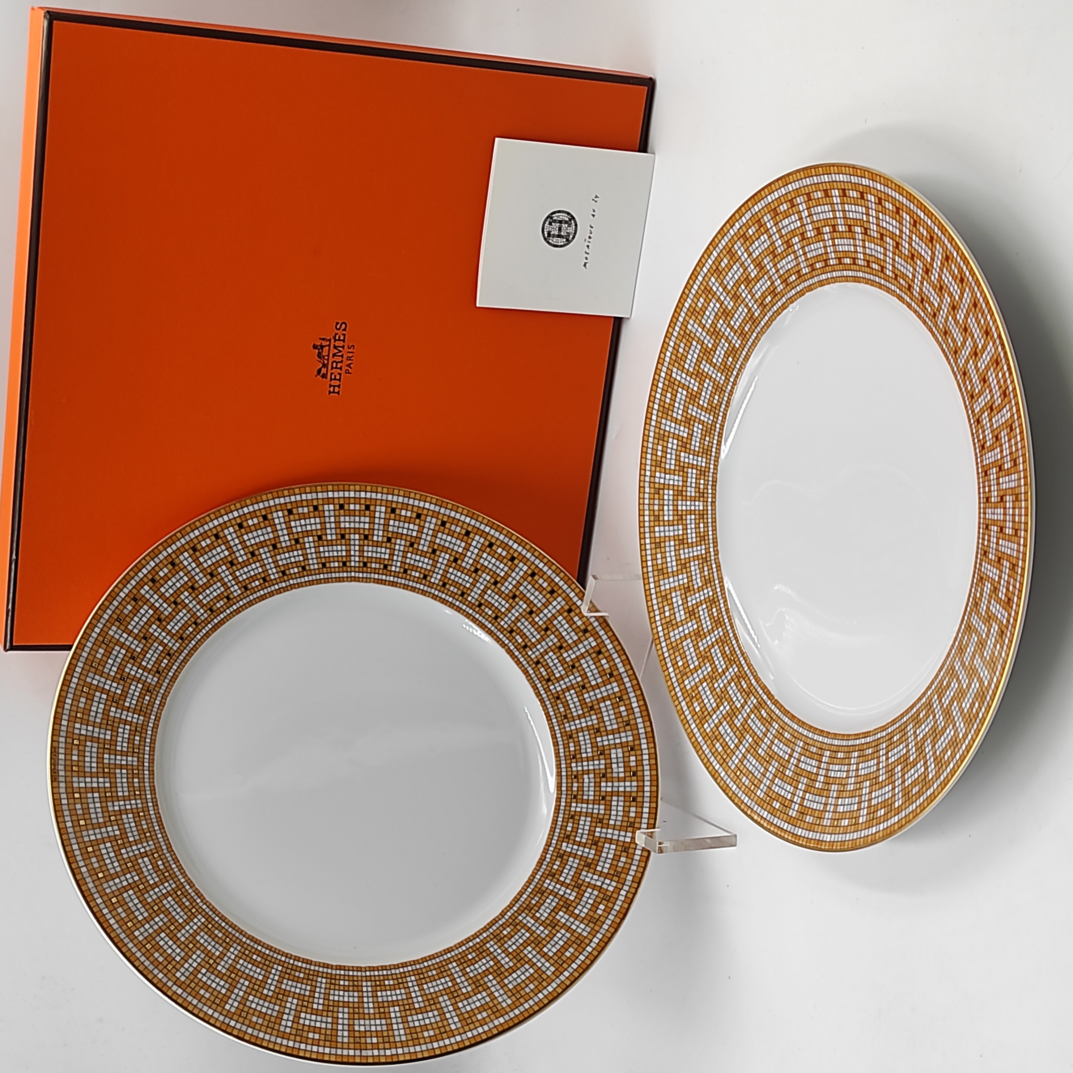 HERMES MOSAIQUE 24 OR  SET DE ASSIETTE A DINER 28 CM + BOITE 