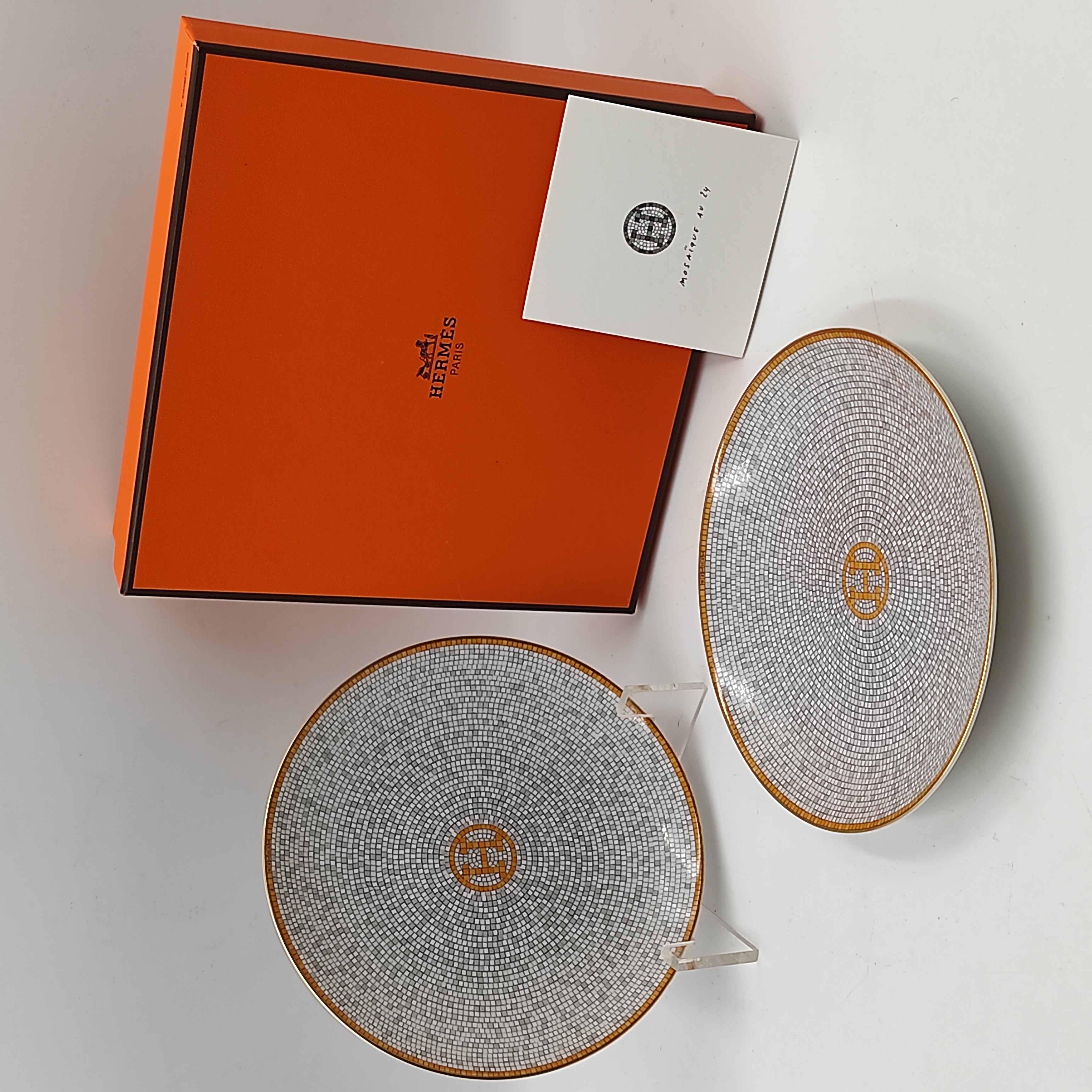 HERMES MOSAIQUE 24 OR SET DE 2 ASSIETTES A PAIN 6 CM + BOITE 