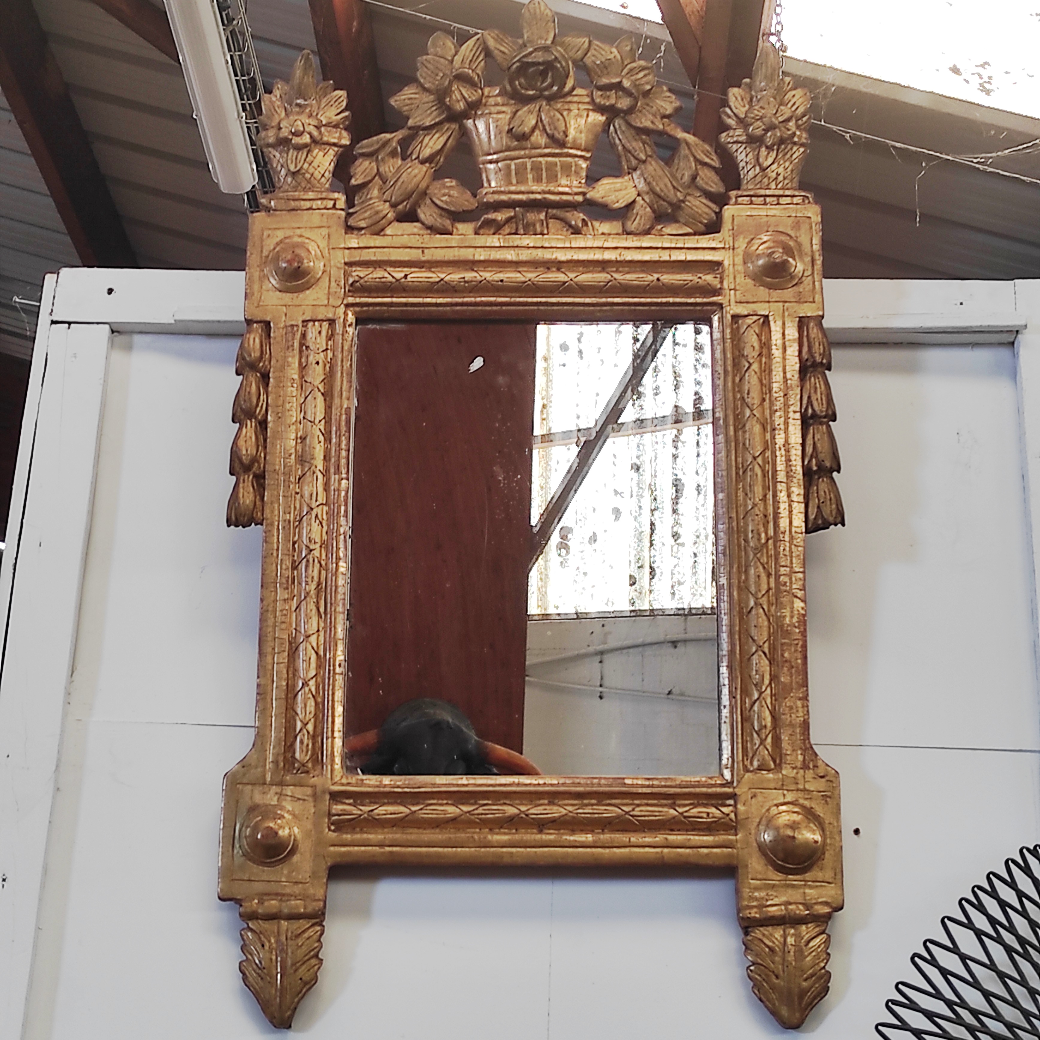 MIROIR EMPIRE A FRONTON A DECOR DE CORBEILLE (PETITS MANQUES) 90 x 50 CM