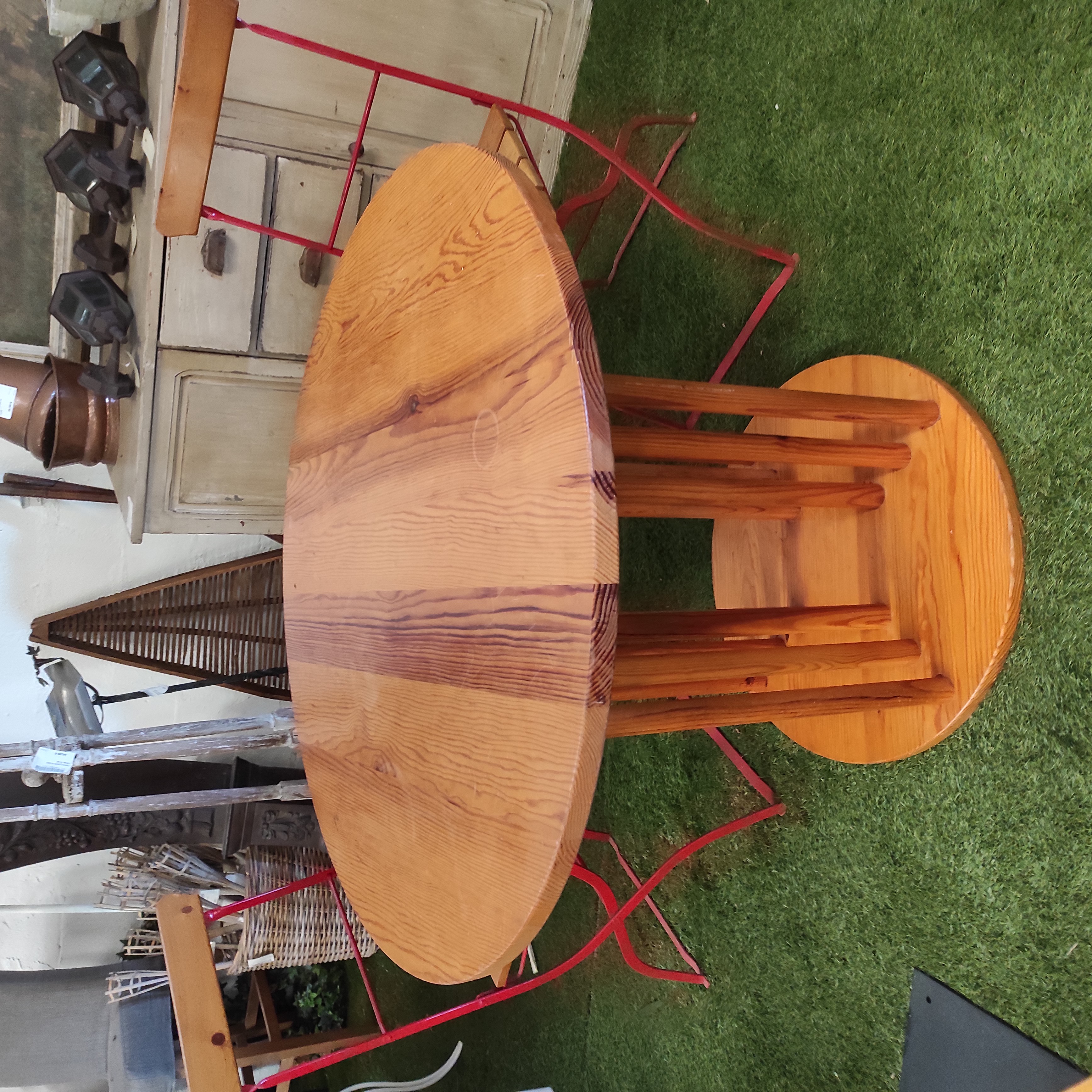 TABLE DE REPAS CIRCULAIRE 94/73 CM EN PIN