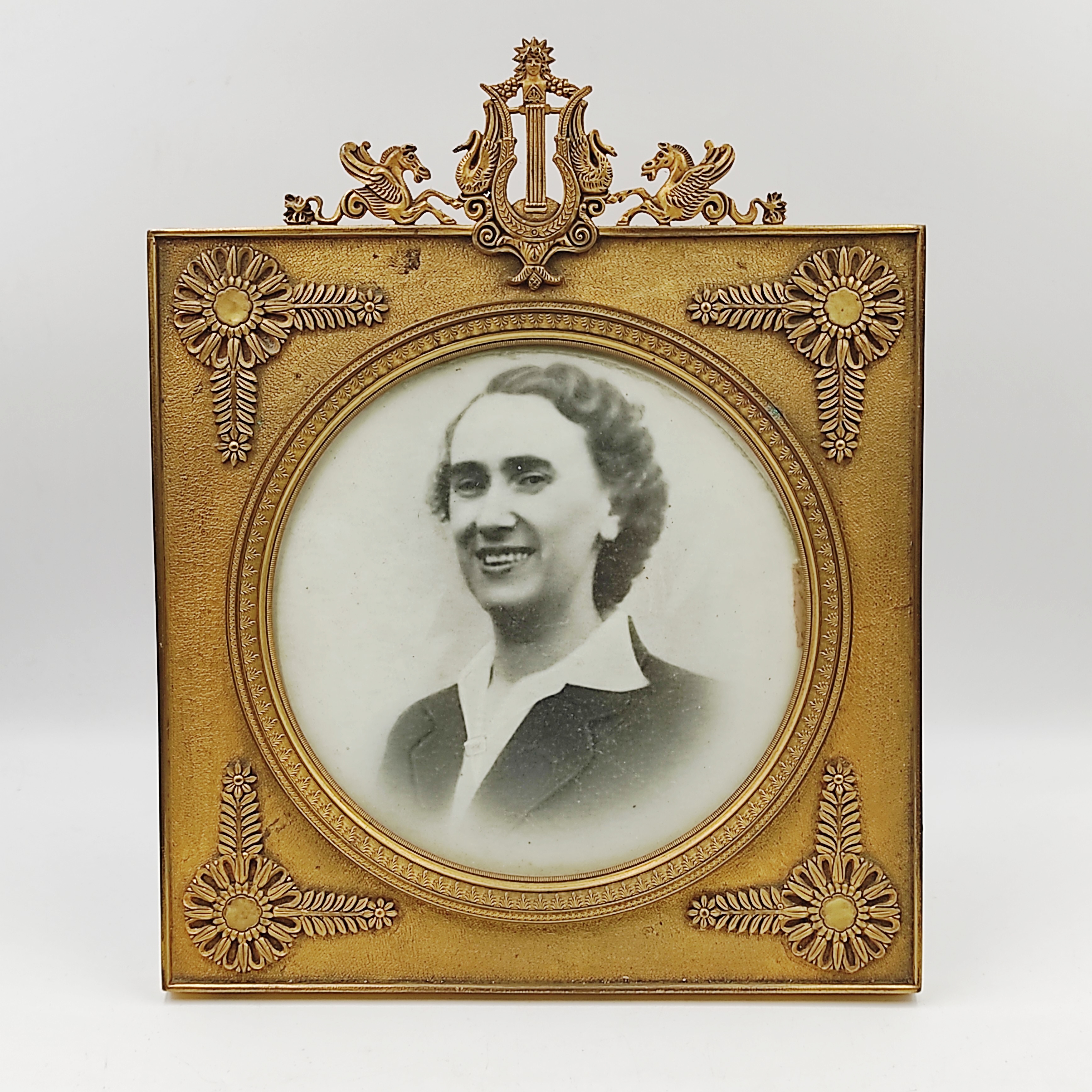 IMPORTANT CADRE PHOTO EN BRONZE 32 CM 26 CM