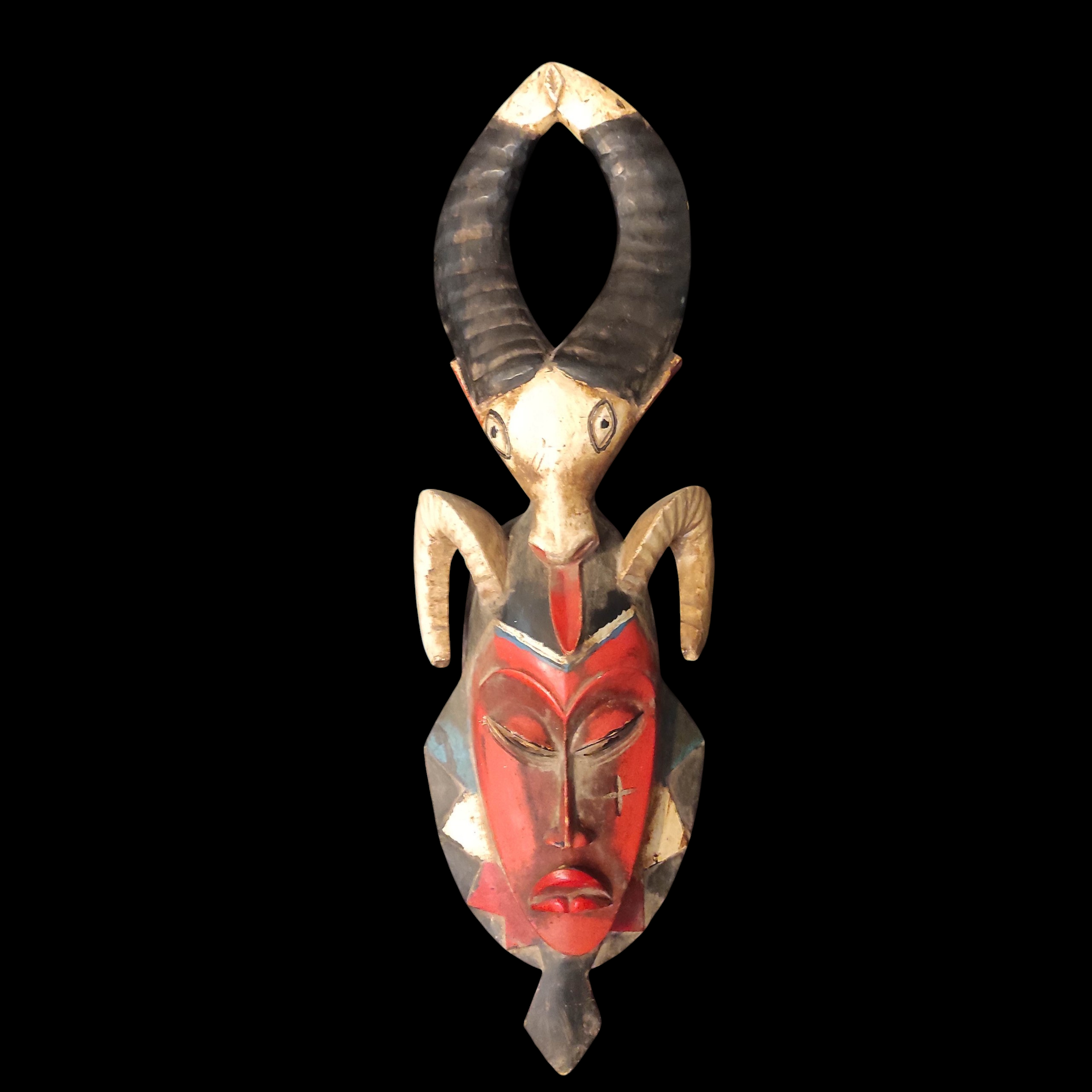 MASQUE AFRICAIN A TETE DE BUFFLE H 70 CM