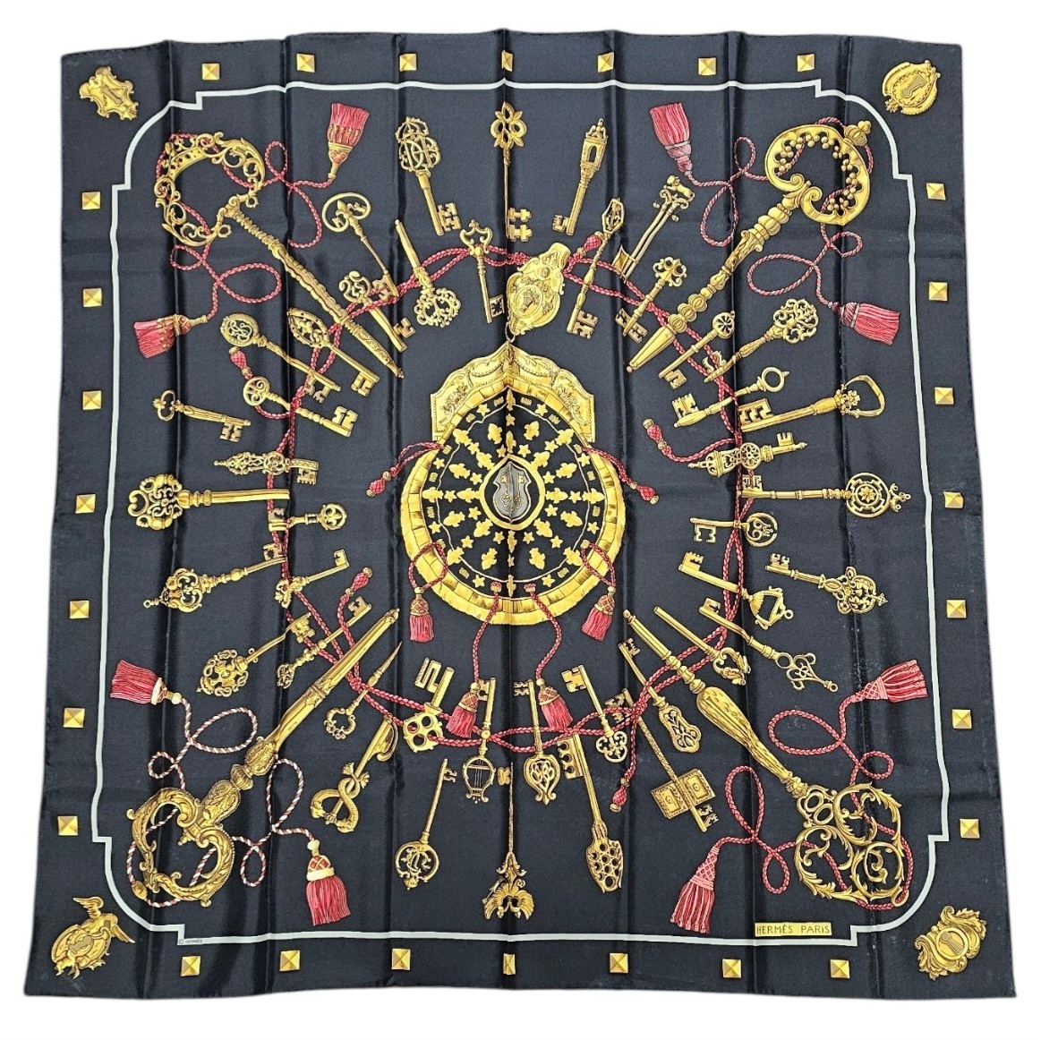 HERMES CARRE LES CLES DE CATY LATHAM FOND NOIR