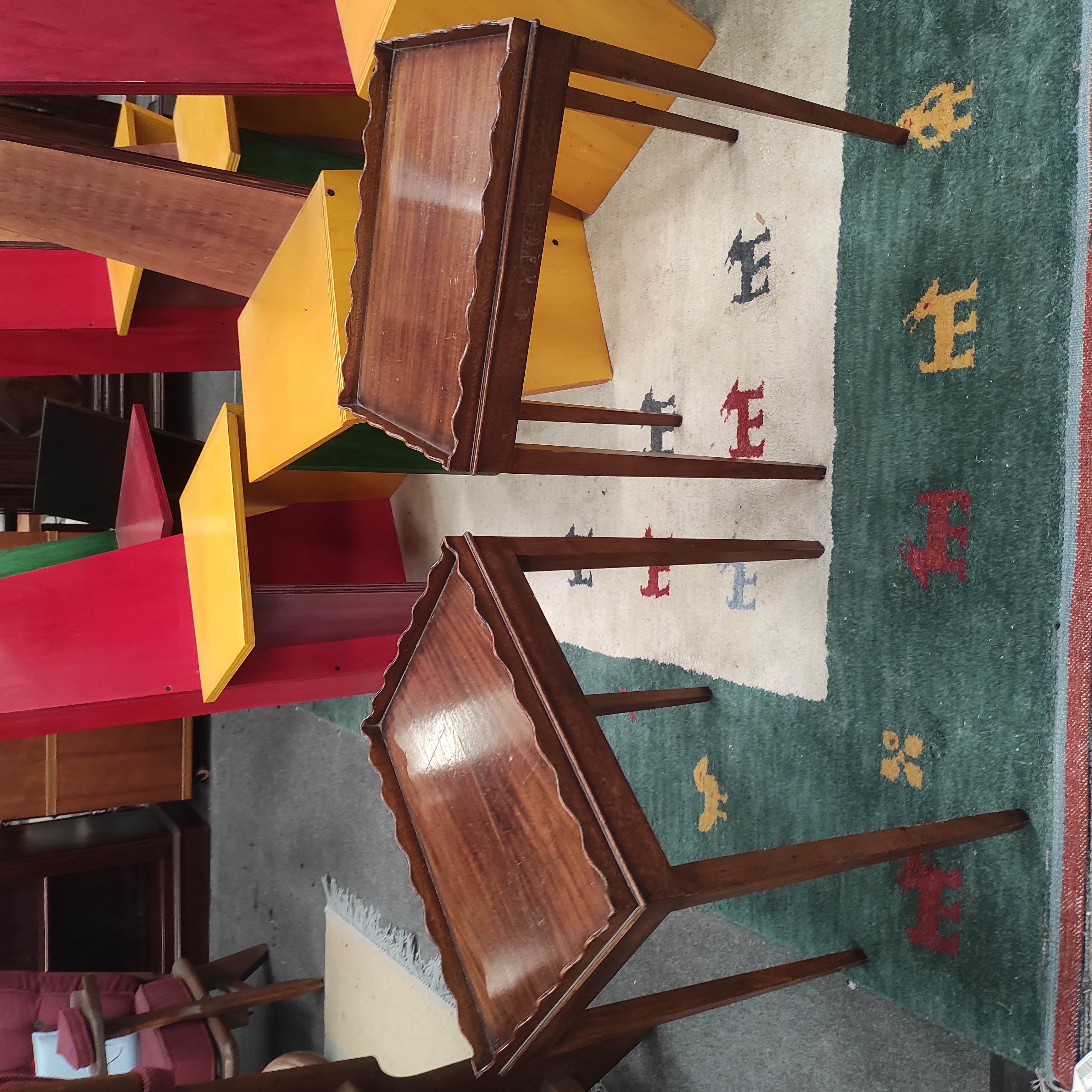 PAIRE DE TABLES BASSES 40/51/31 CM EN ACAJOU