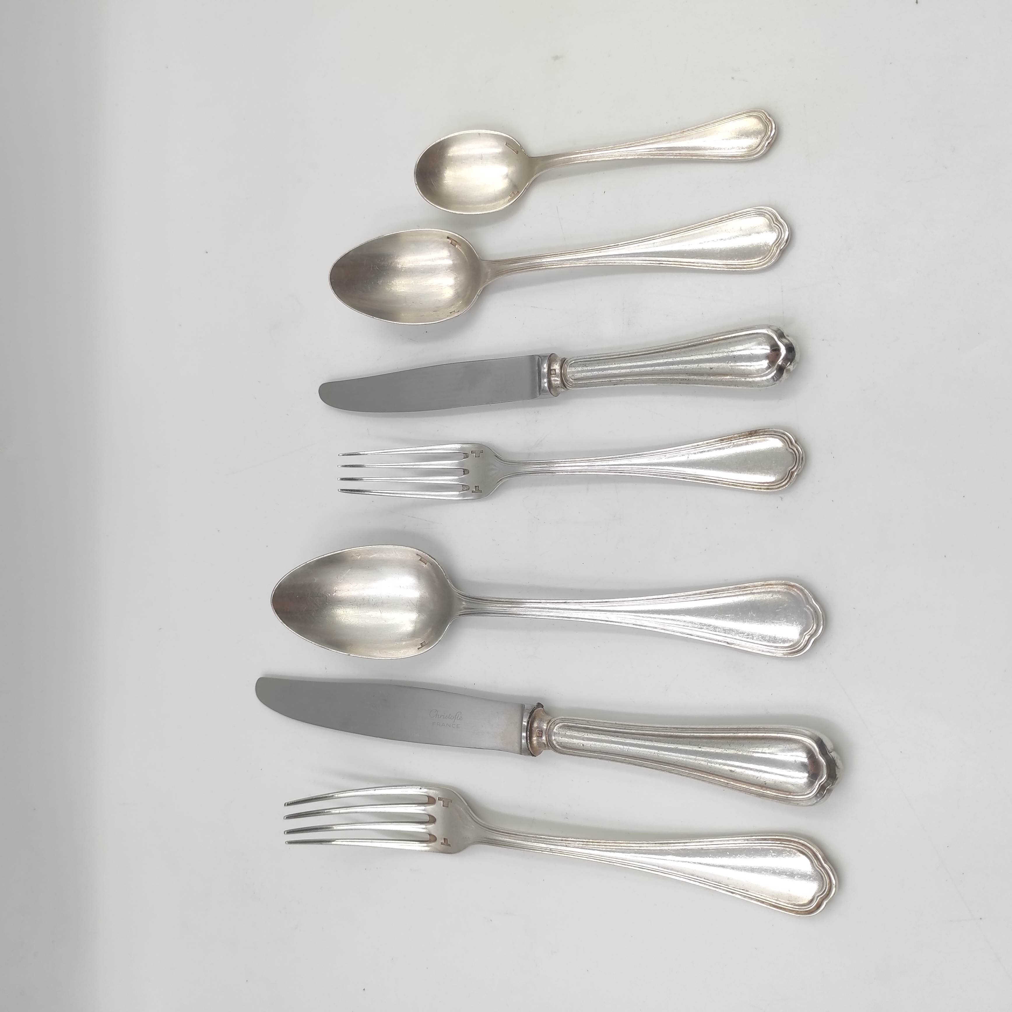 CHRISTOFLE SPATOURS MENAGERE 9 COUVERTS (60 PIECES) EN METAL ARGENTE