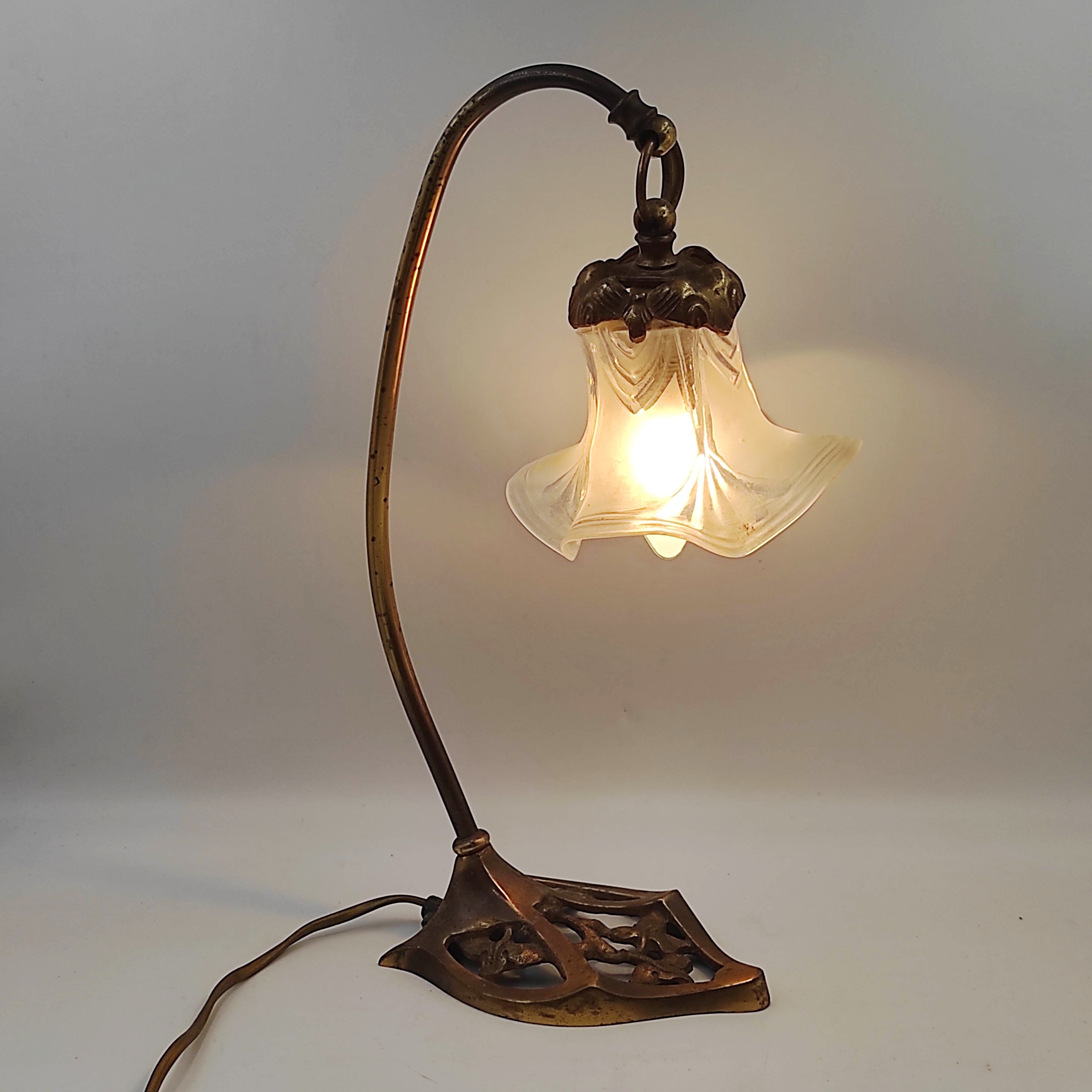 LAMPE 1900 EN BRONZE