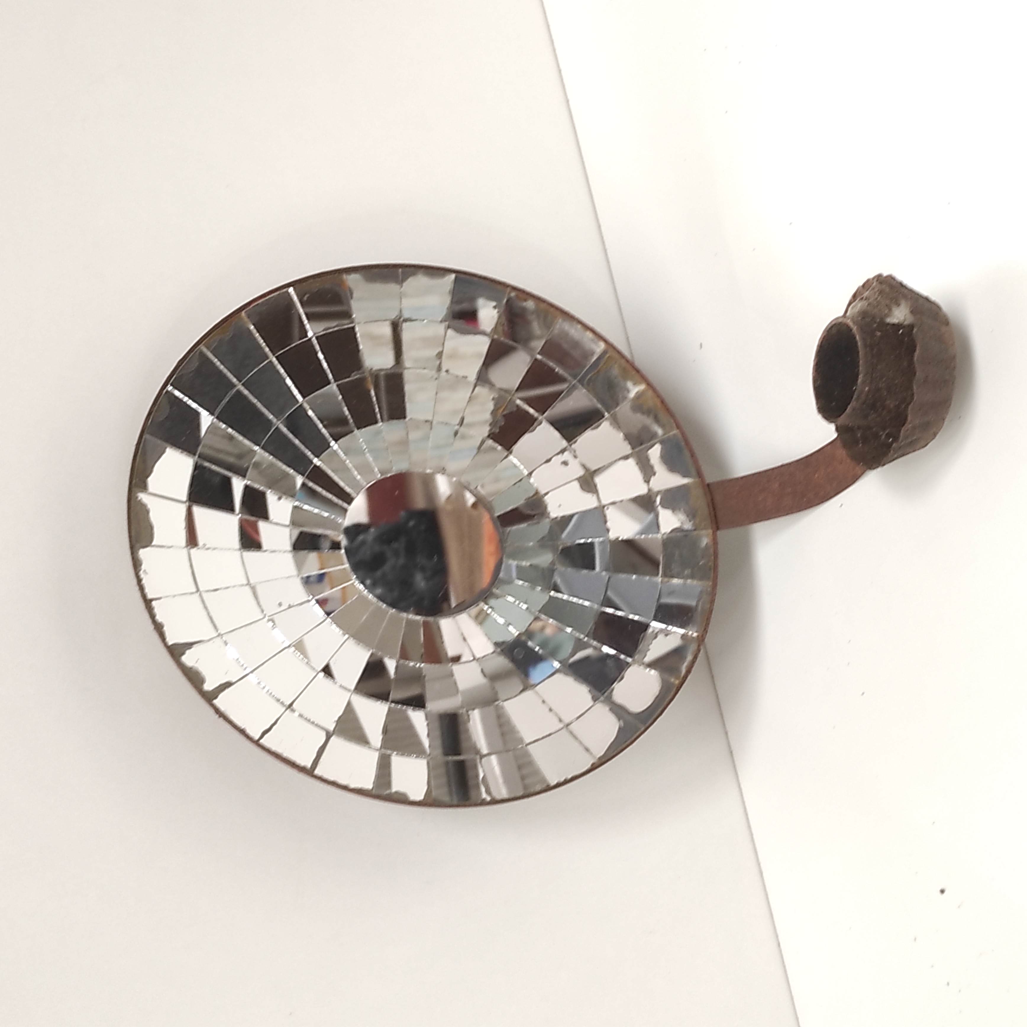 APPLIQUE ANCIENNE A  MIROIR MOSAIQUE ET BOUGIE DIAM 28.5CM